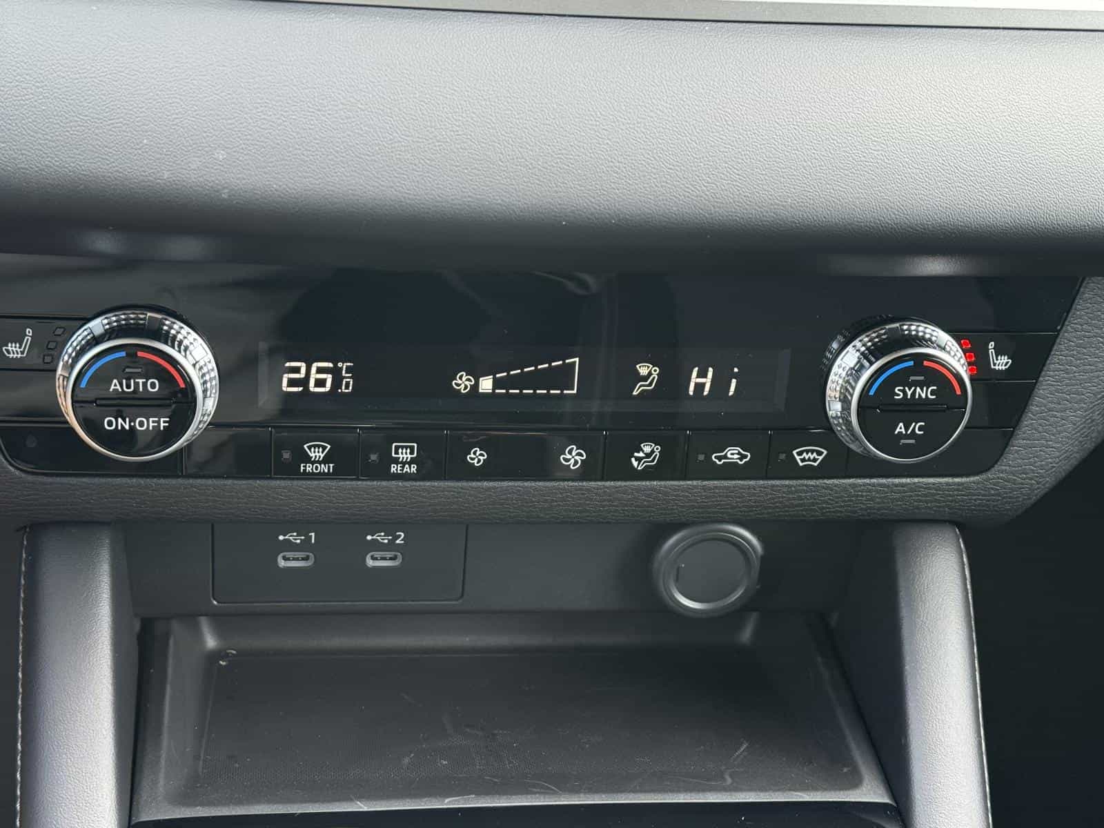 Image 20 Mitsubishi Outlander ES 2025