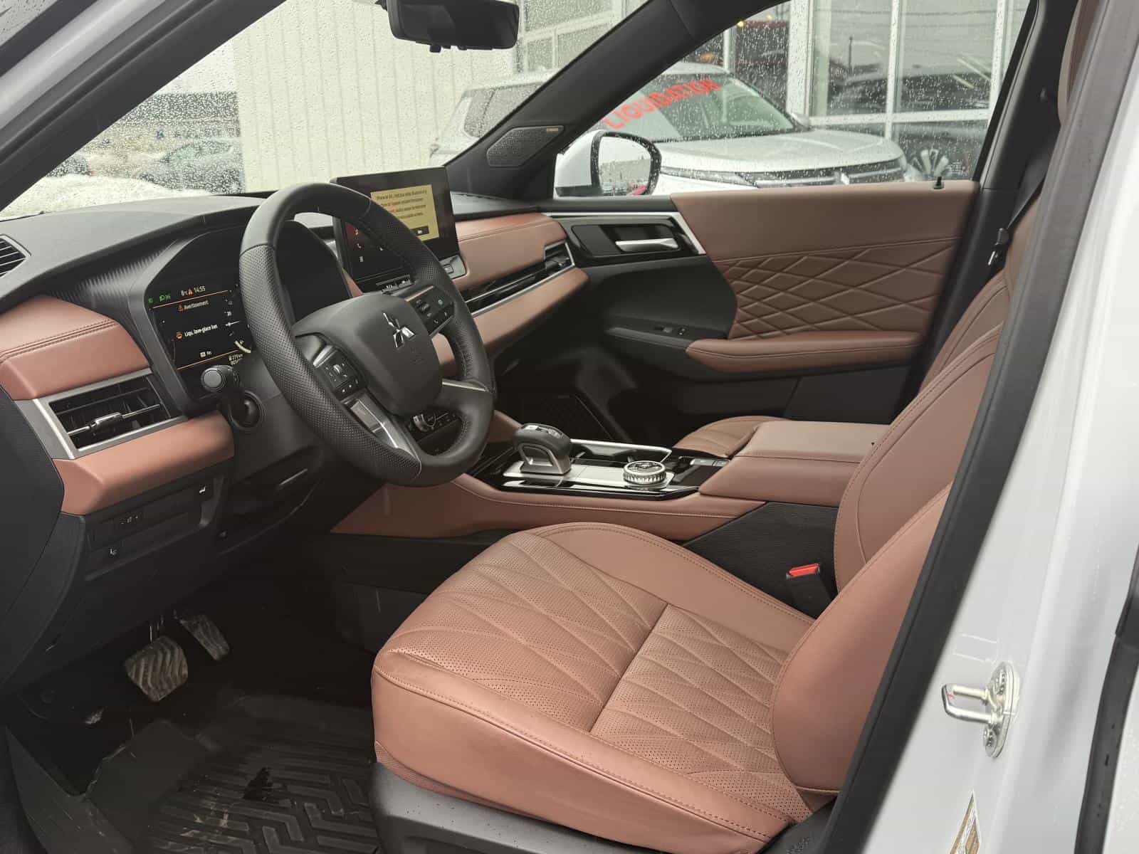 Image 8 Mitsubishi Outlander GT Premium 2025