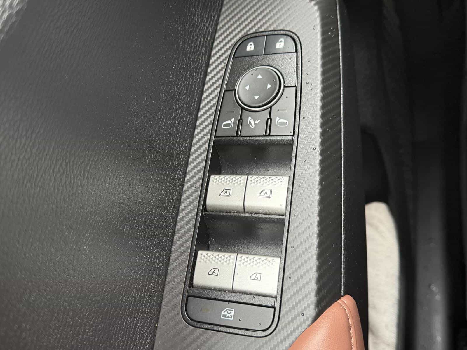 2025 Mitsubishi Outlander GT Premium - Image 9