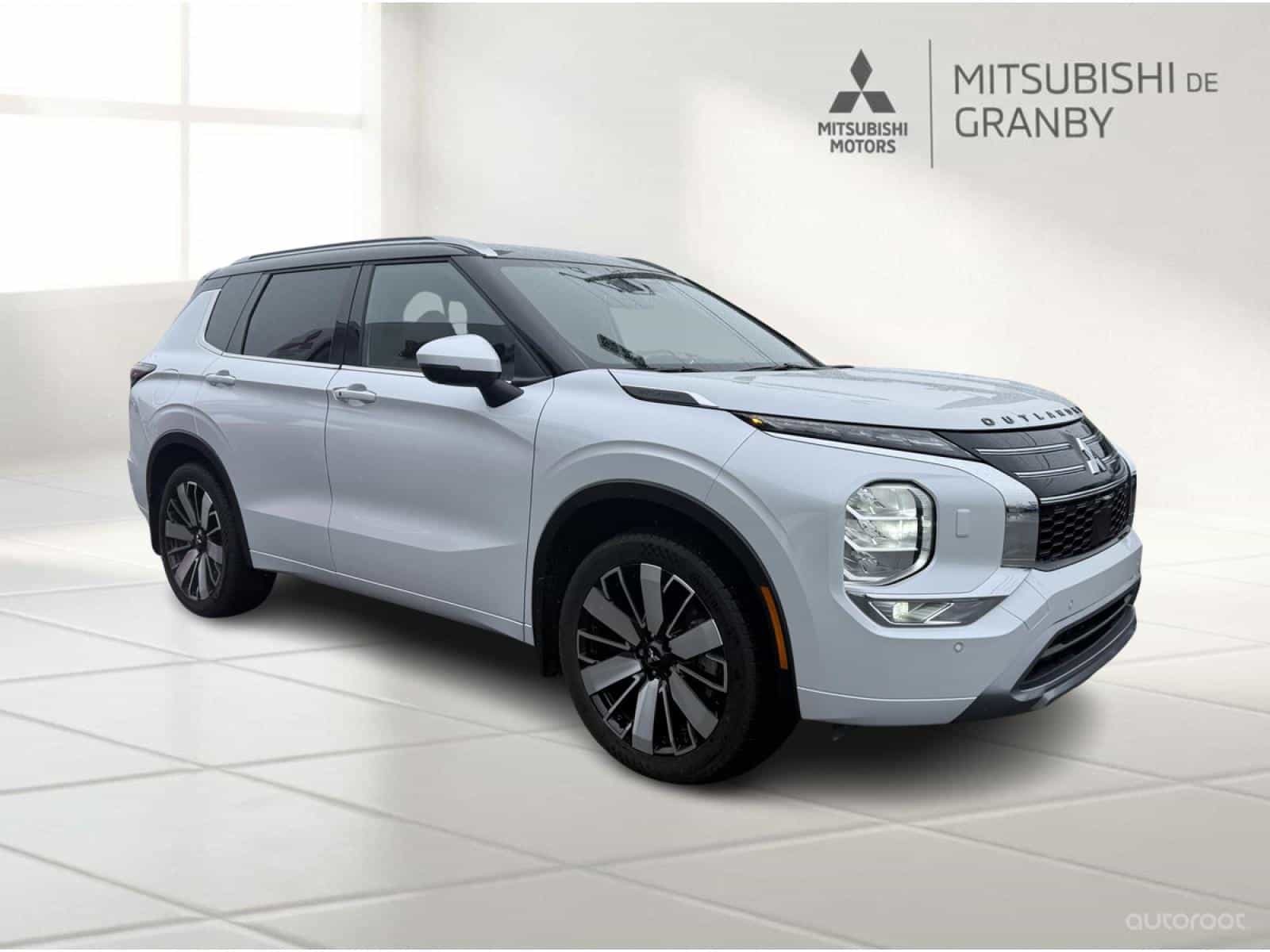 2025 Mitsubishi Outlander GT Premium - Image 1