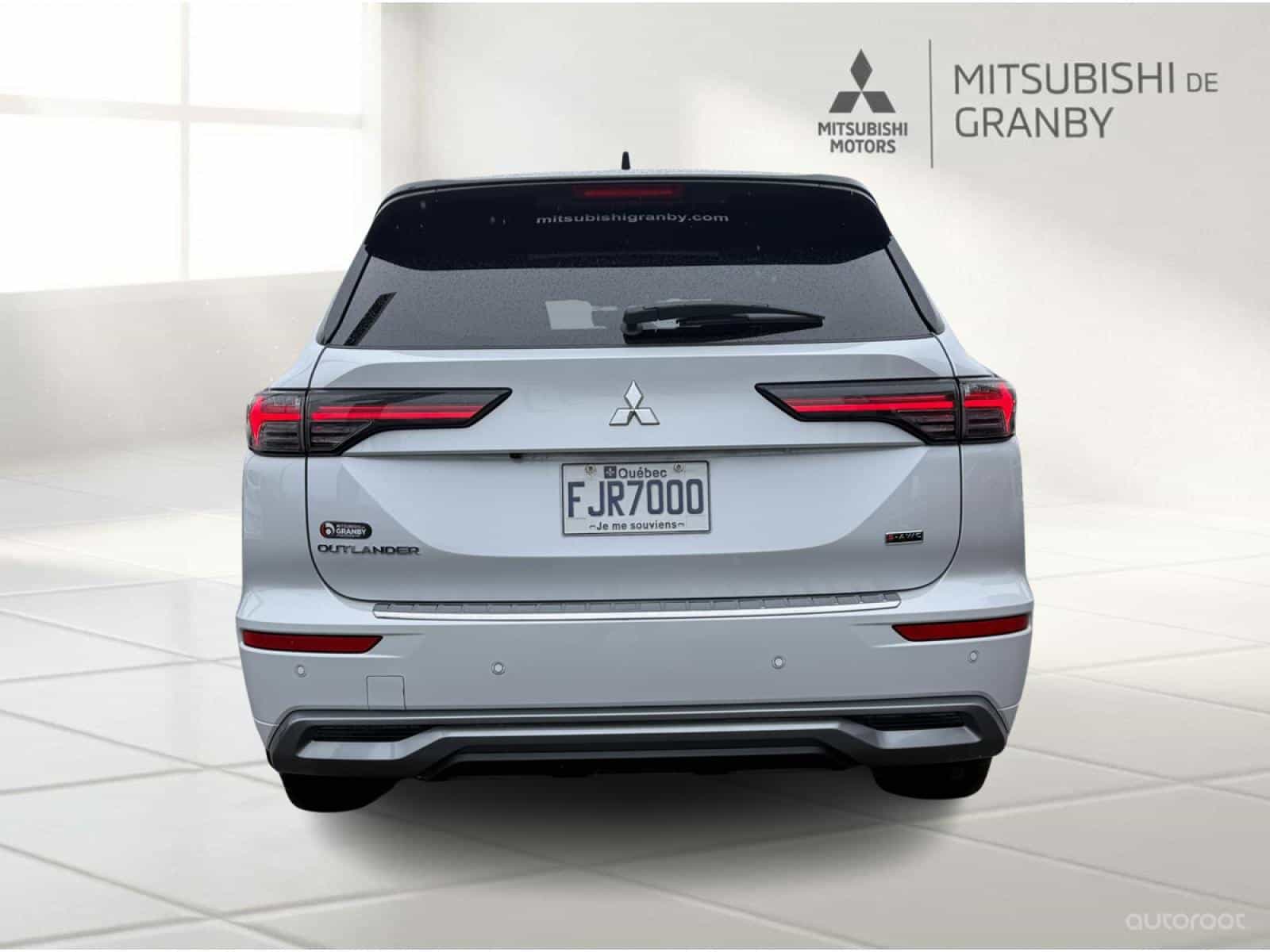 2025 Mitsubishi Outlander GT Premium - Image 6