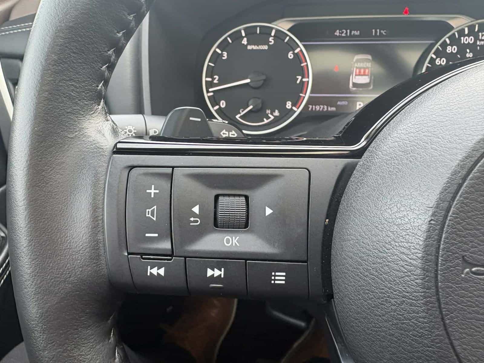 Image 12 Nissan Rogue SV Midnight 2023