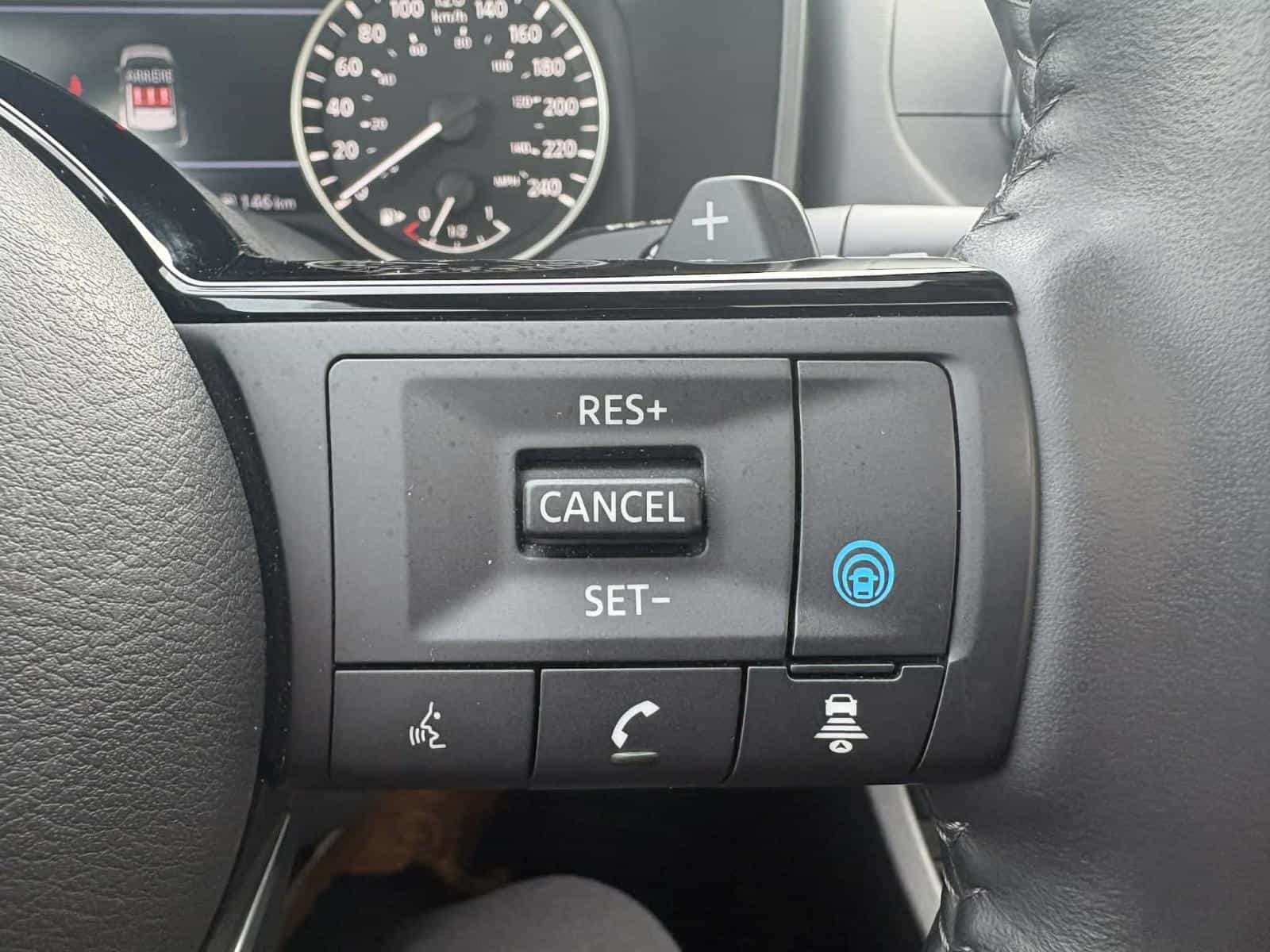 2023 Nissan Rogue SV Midnight - Image 13