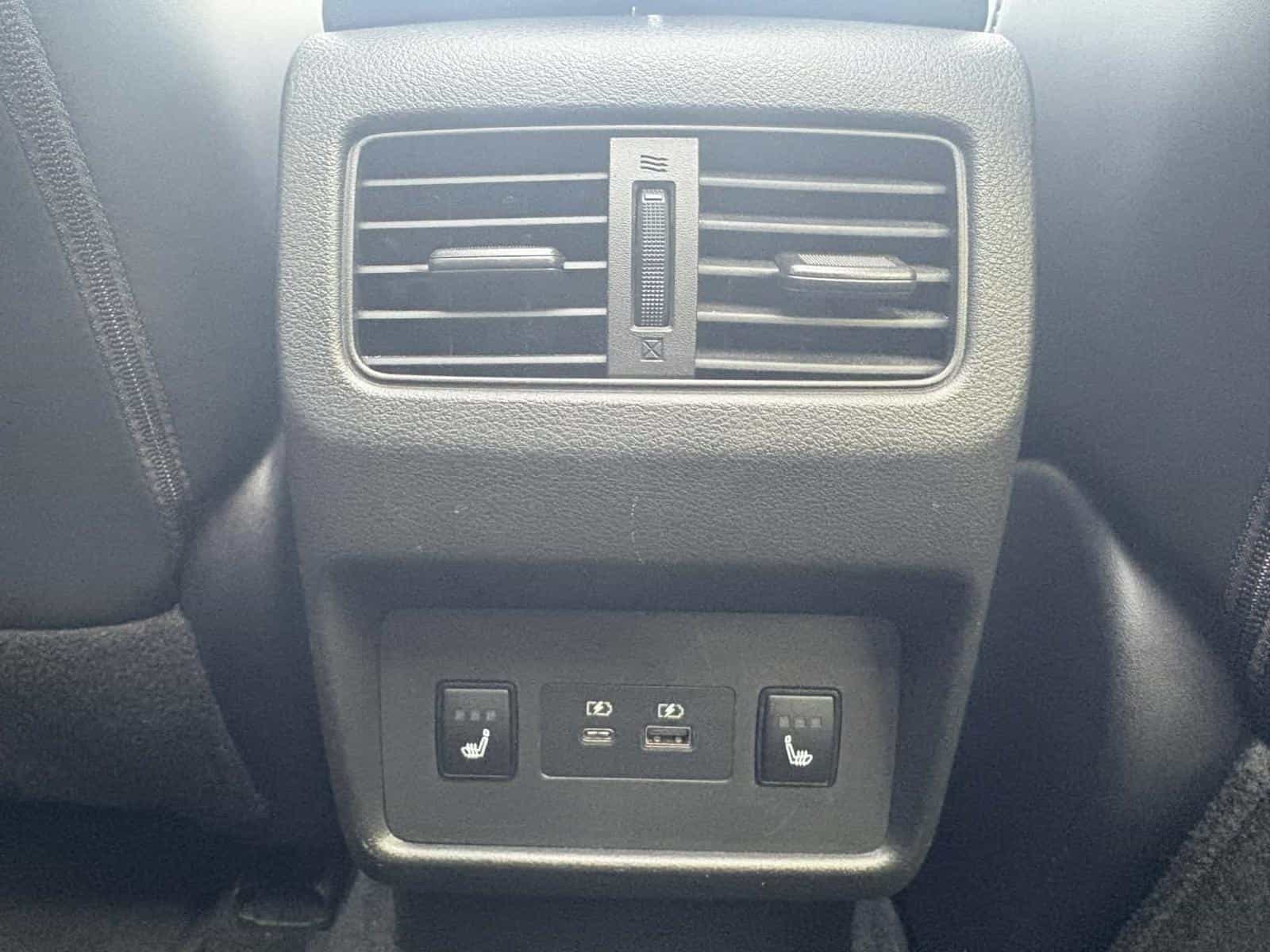 2023 Nissan Rogue SV Midnight - Image 23