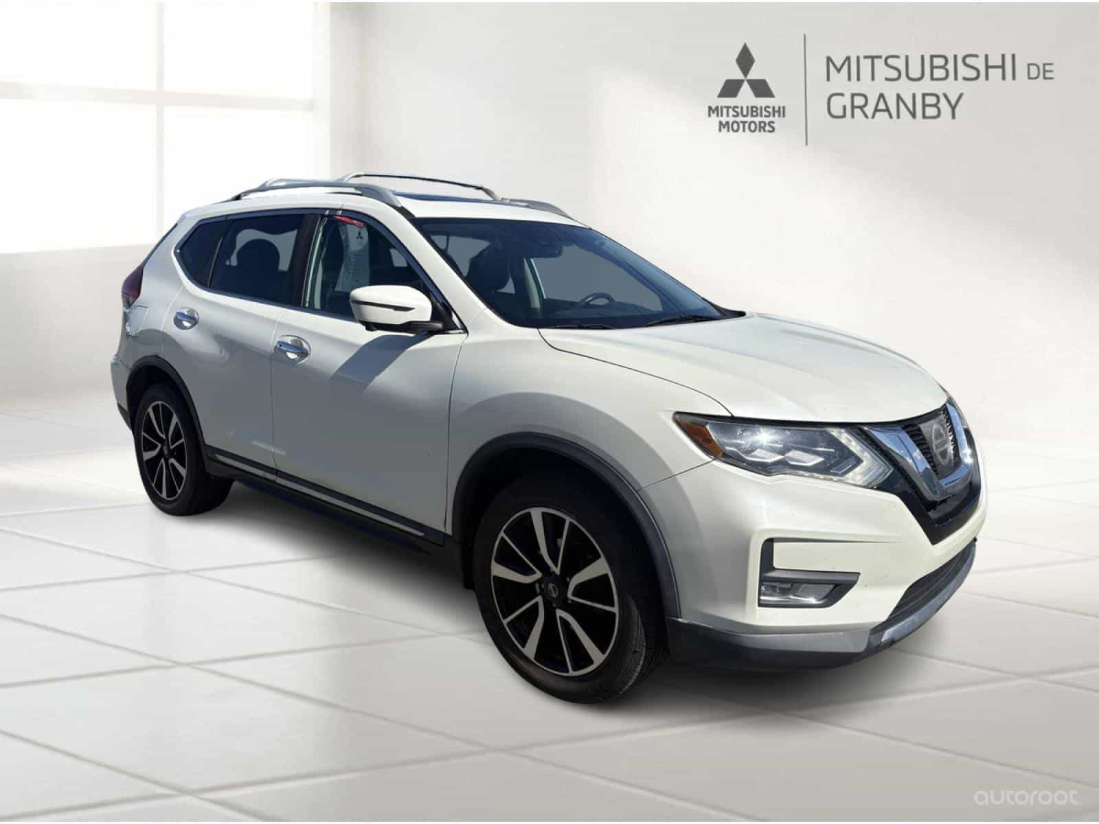 2017 Nissan Rogue SL - Image 1