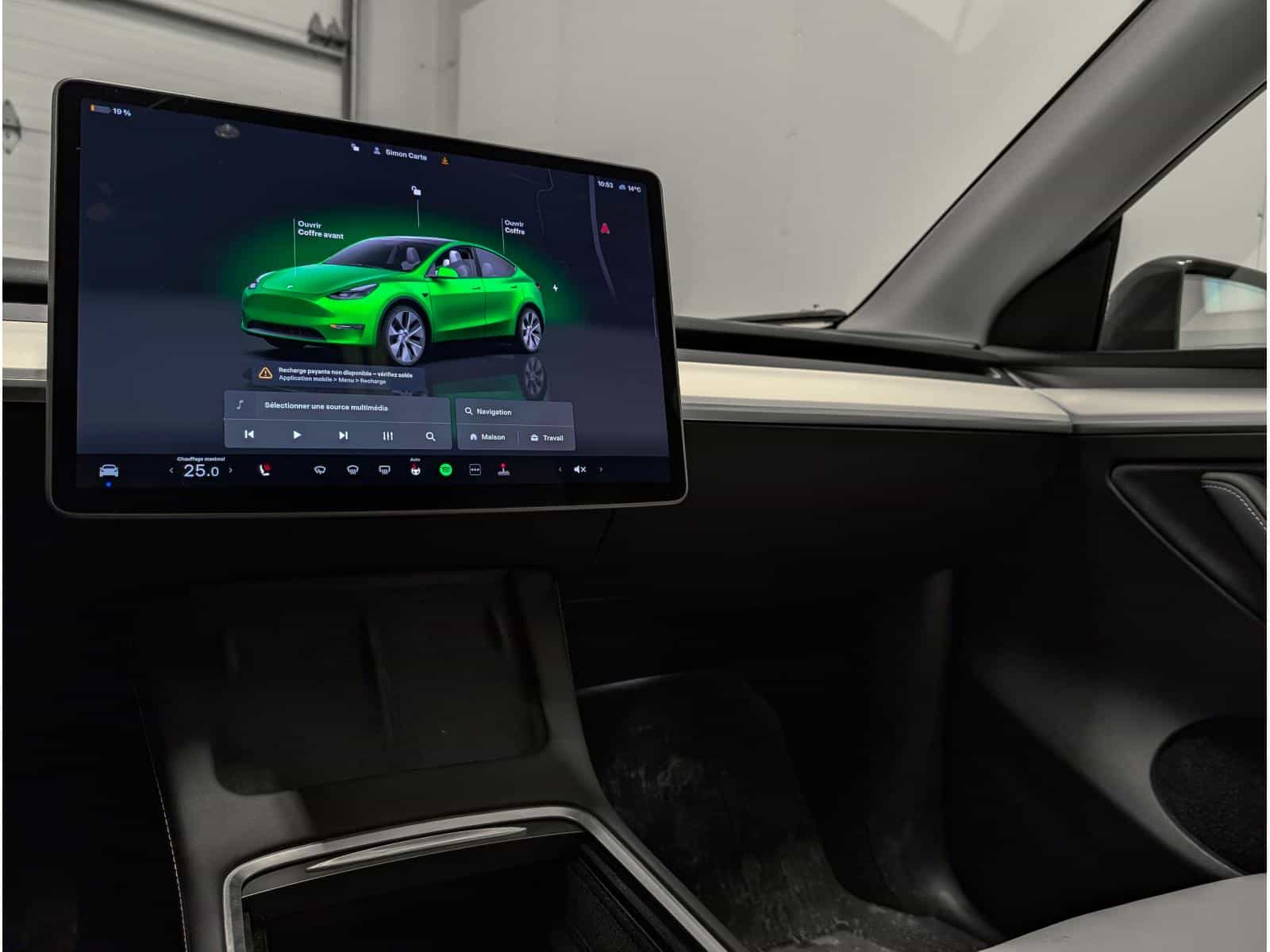 2023 Tesla Model Y Standard Range - Image 9