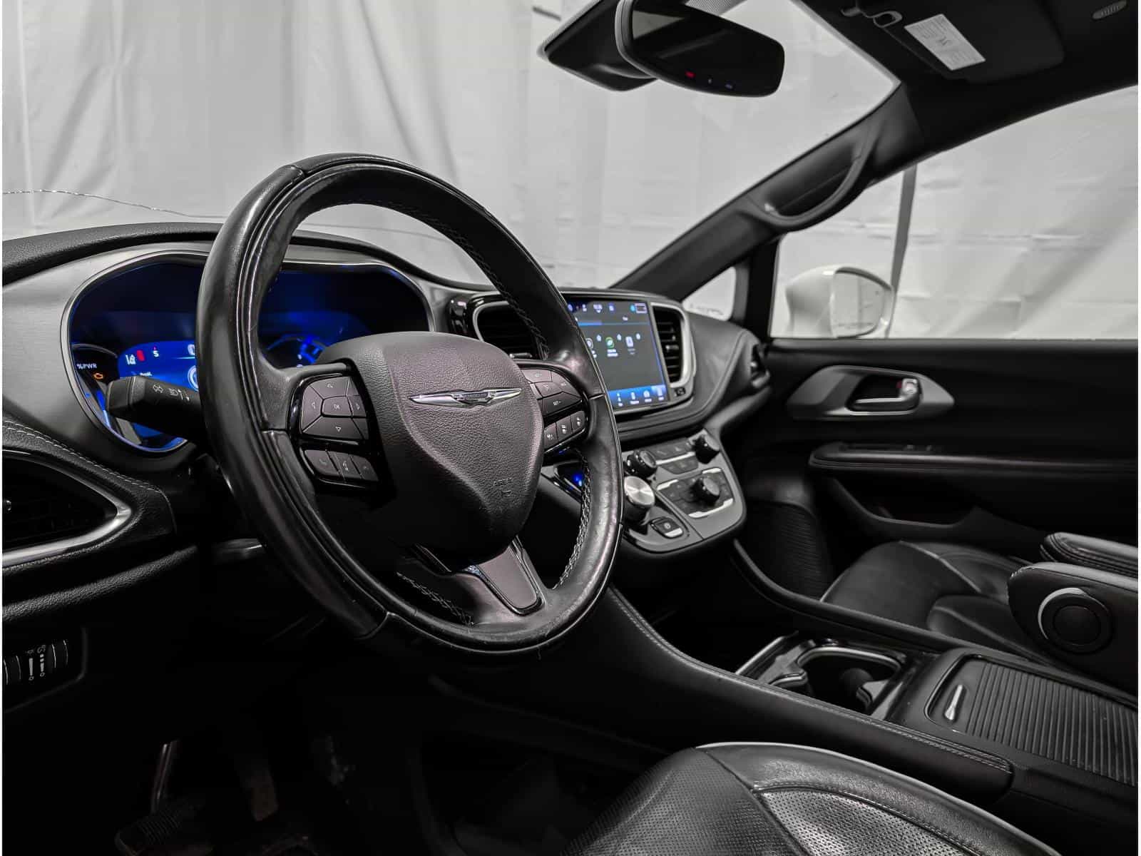 2022 Chrysler Pacifica Hybrid Limited Hybrid Limited - Image 6