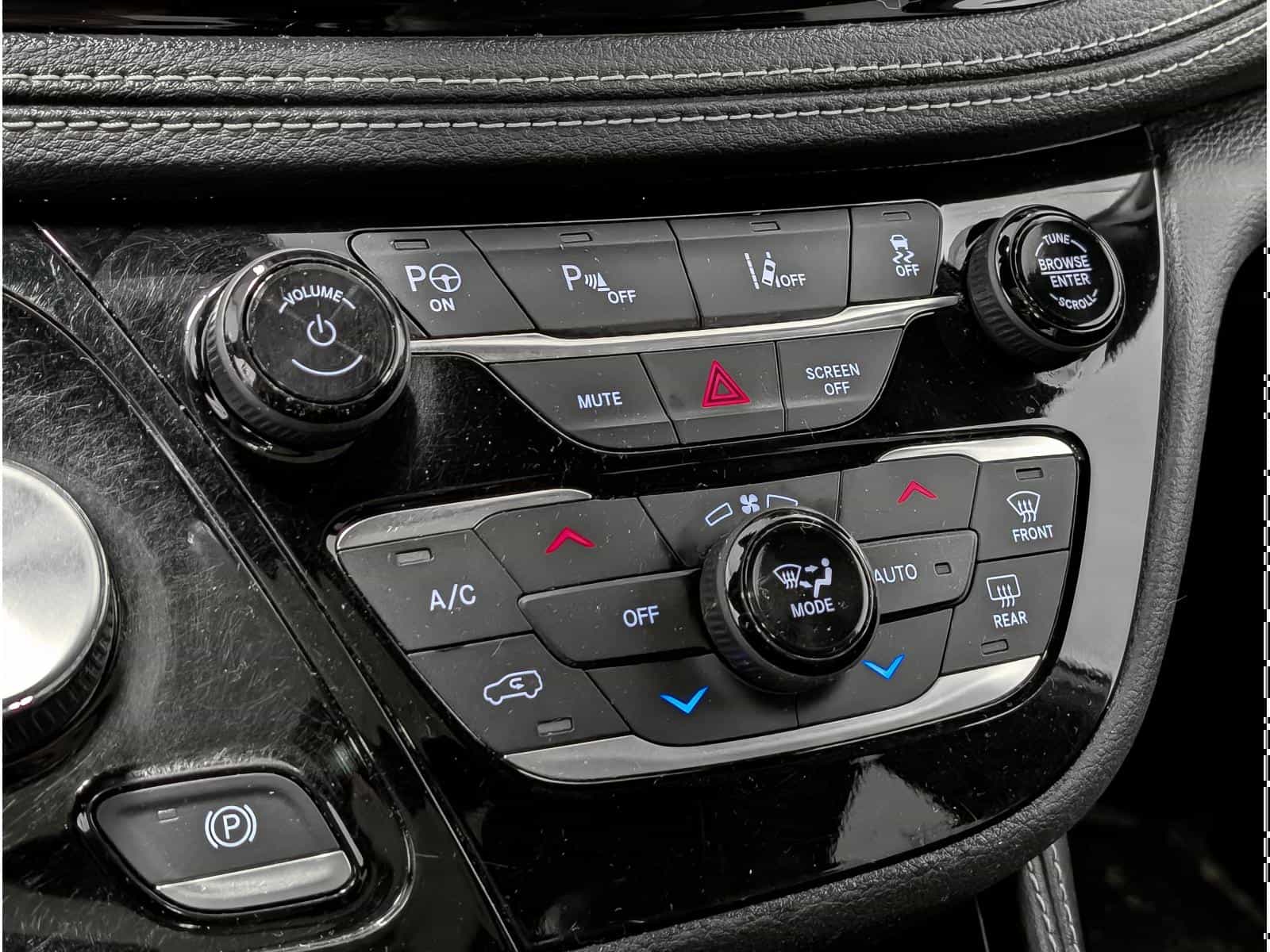 2022 Chrysler Pacifica Hybrid Limited Hybrid Limited - Image 12