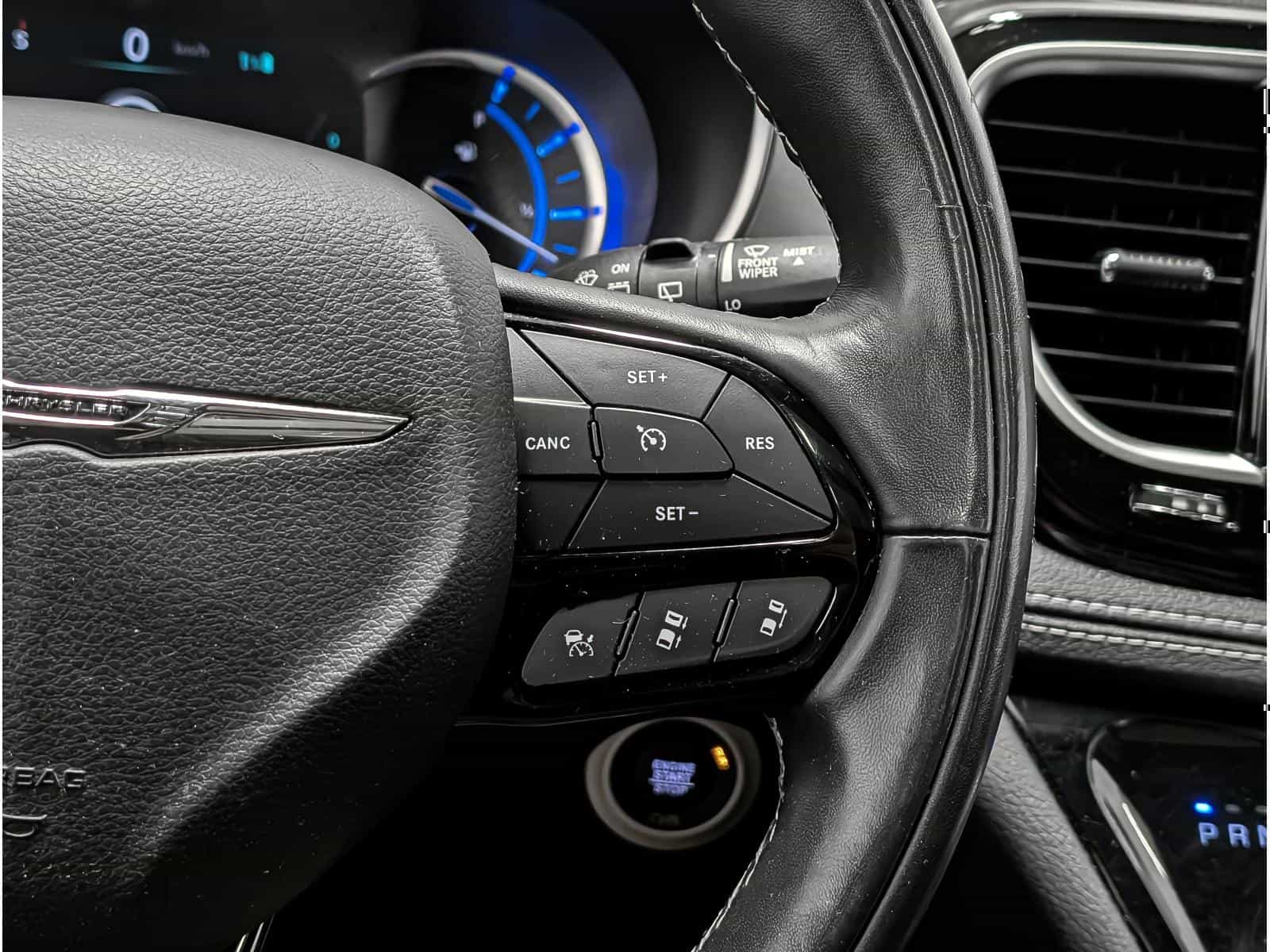 2022 Chrysler Pacifica Hybrid Limited Hybrid Limited - Image 14