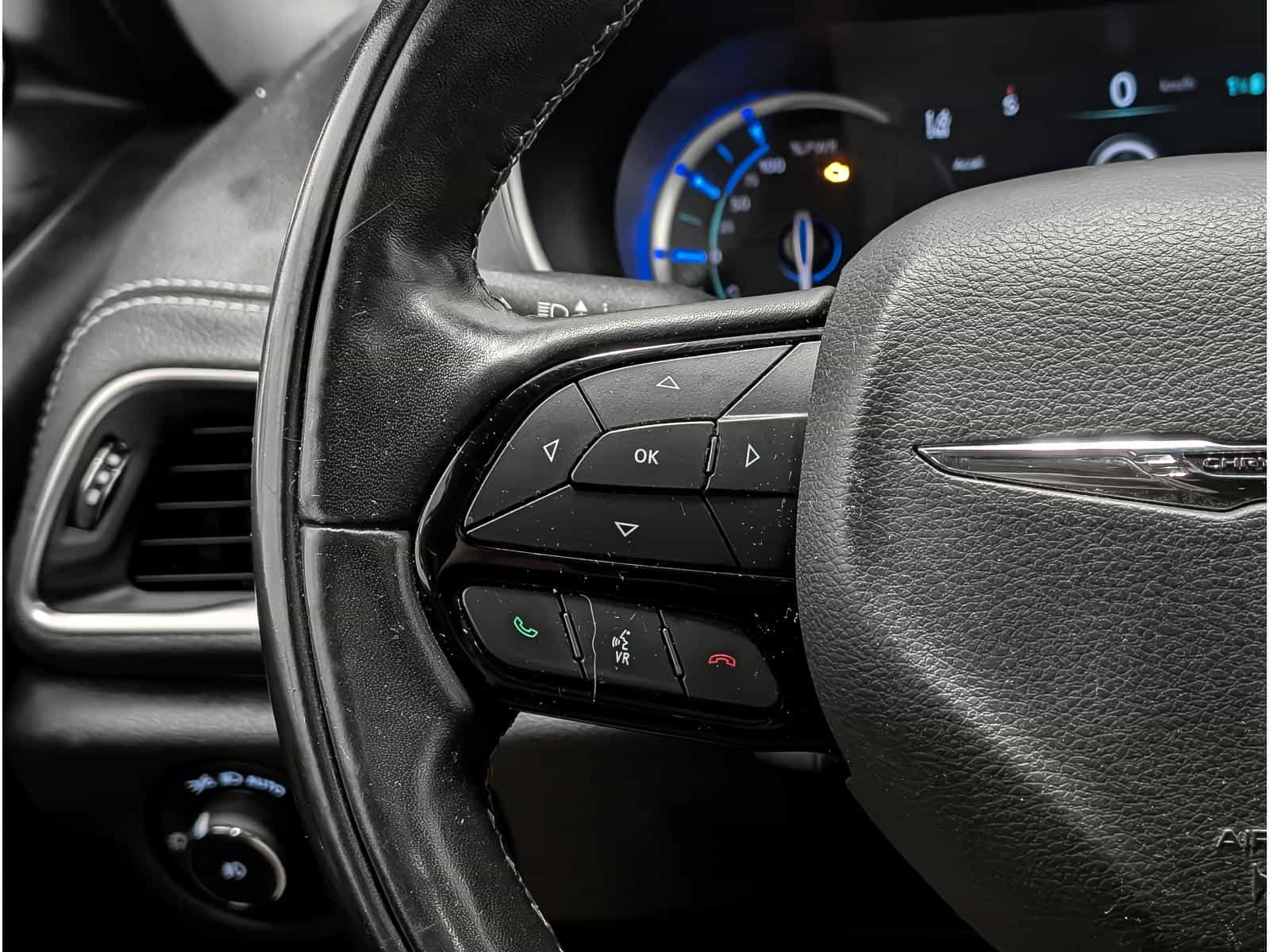 2022 Chrysler Pacifica Hybrid Limited Hybrid Limited - Image 15