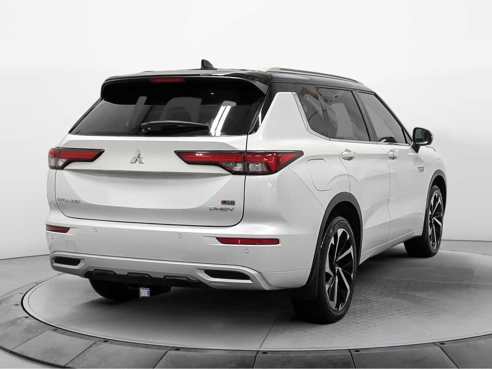 Image 4 Mitsubishi Outlander GT 2023