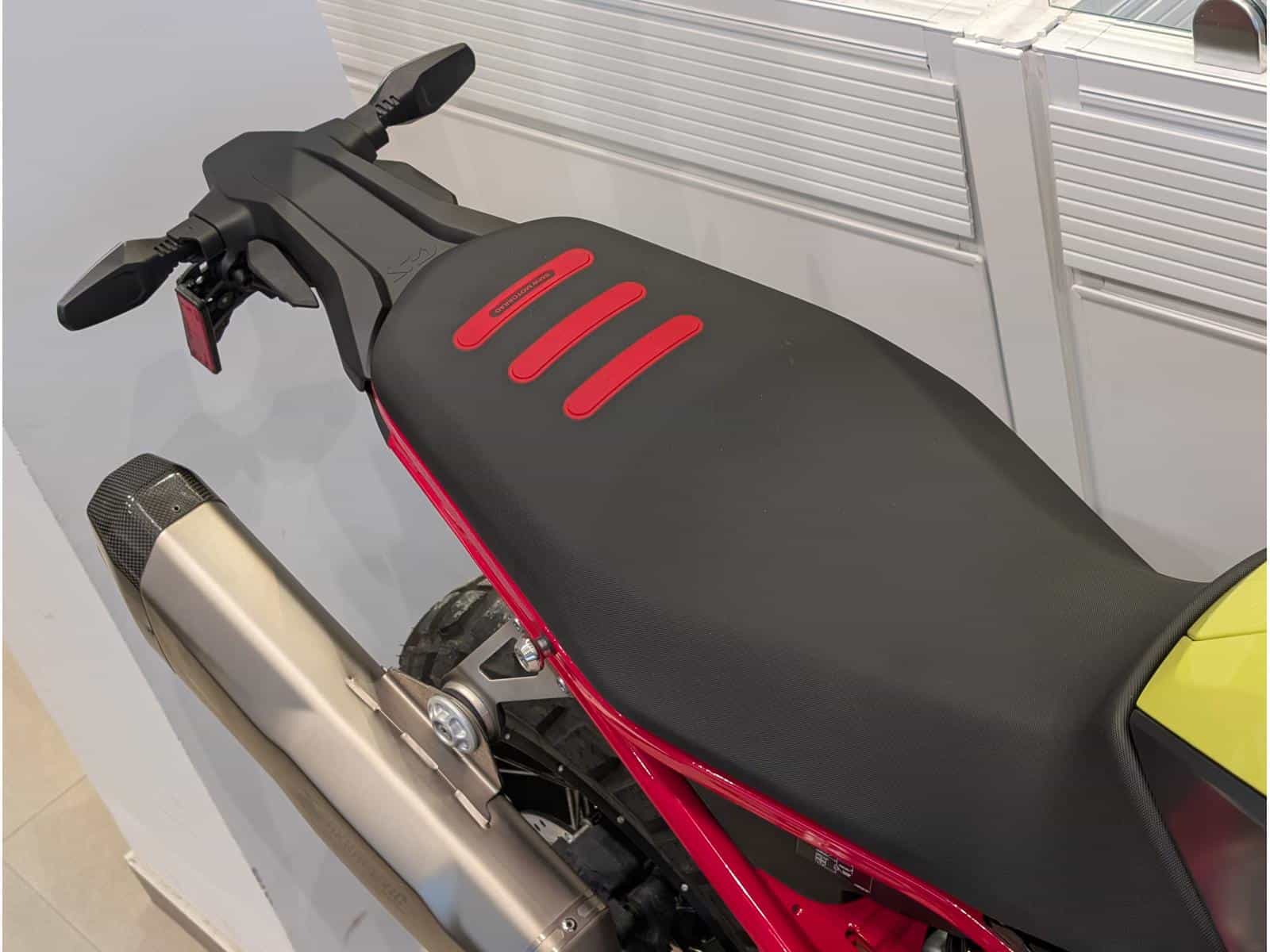 2024 BMW F 900 - Image 8