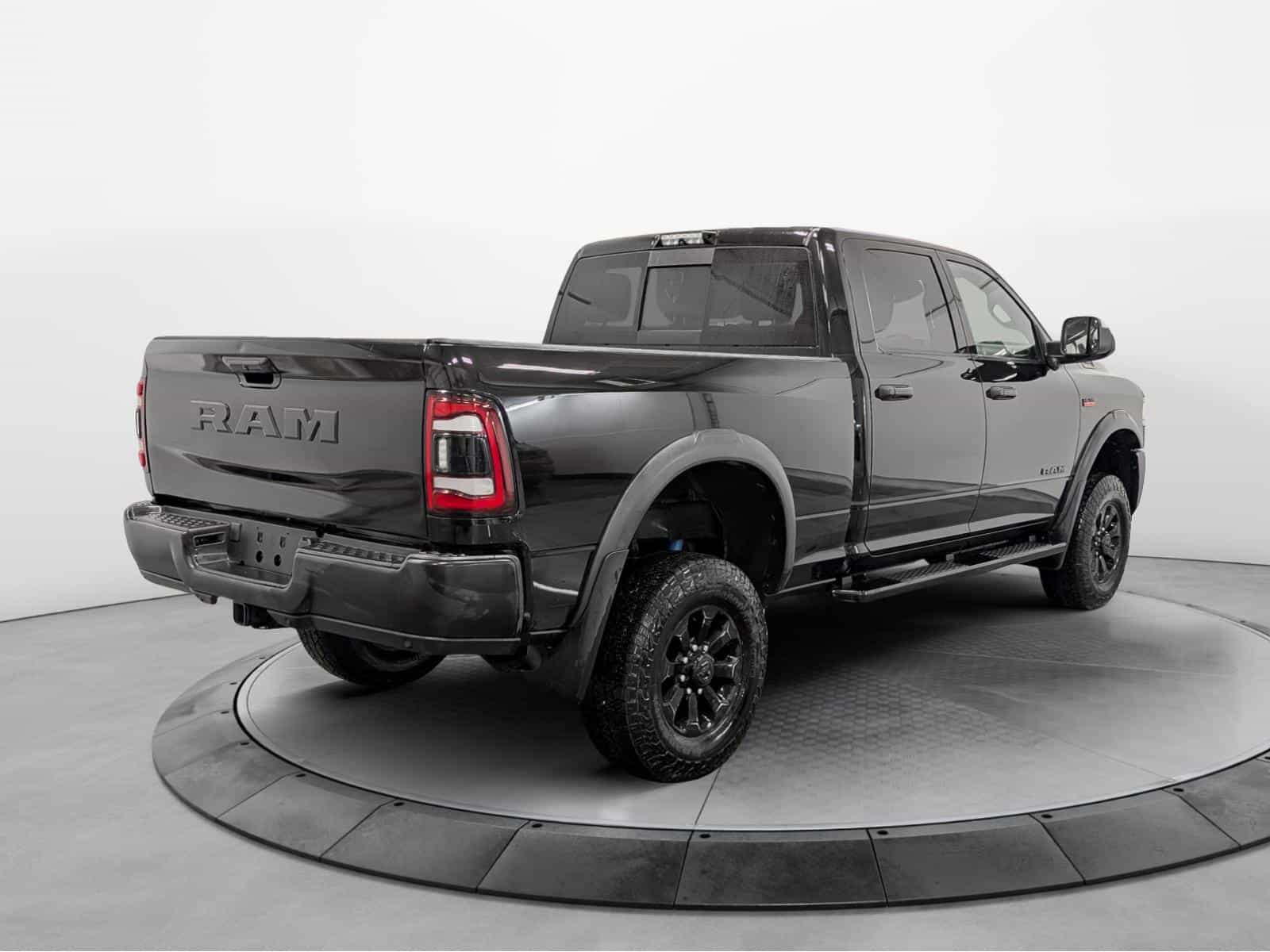 2020 RAM 2500 Power Wagon - Image 4