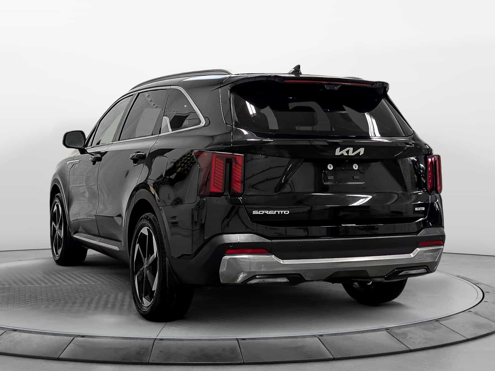 2025 Kia Sorento SX PHEV - Image 3