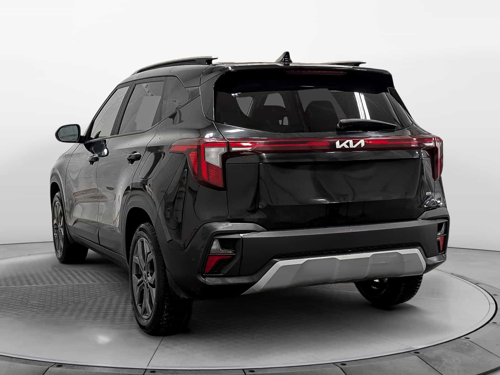 2024 Kia Seltos LX - Image 3