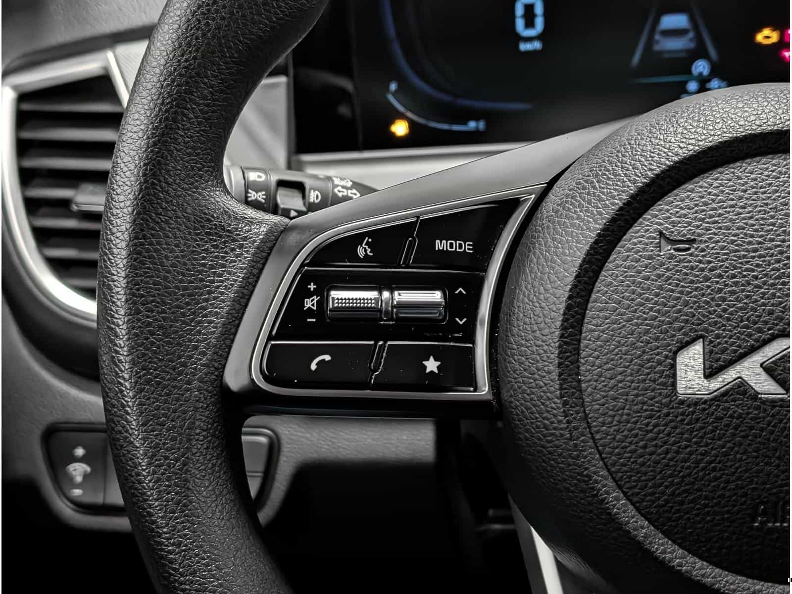 2024 Kia Seltos LX - Image 15