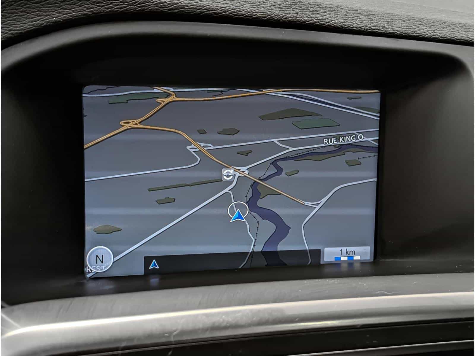 2015 Volvo S60 Platinum - Image 12