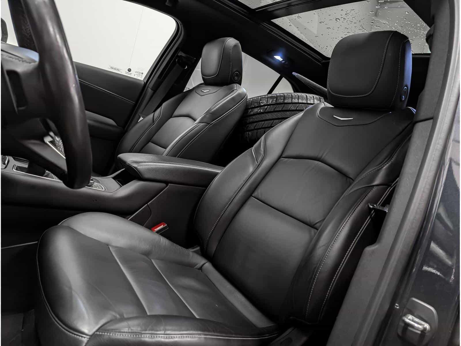 Image 7 Cadillac XT4 Premium Luxury 2021