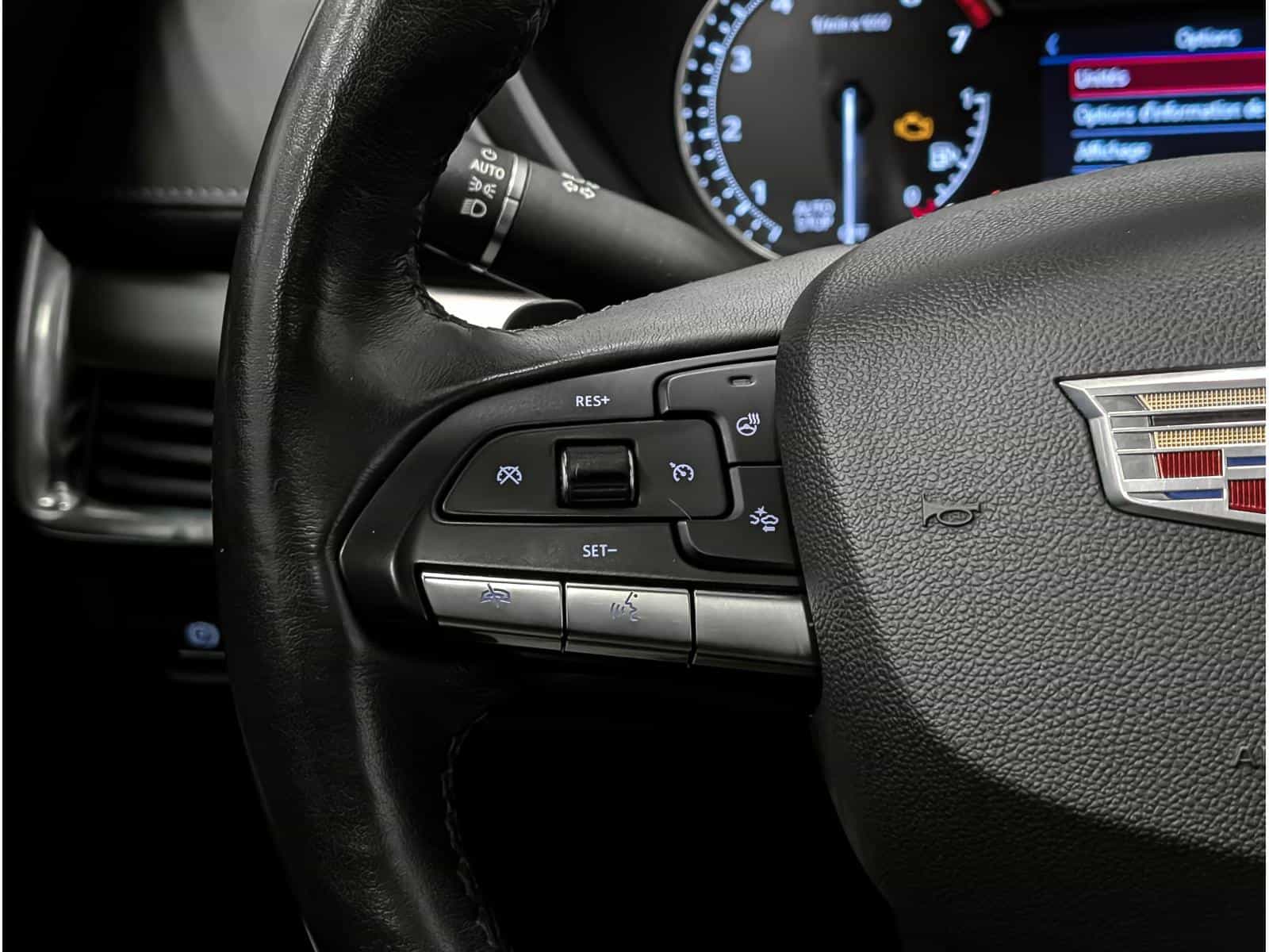 Image 15 Cadillac XT4 Premium Luxury 2021