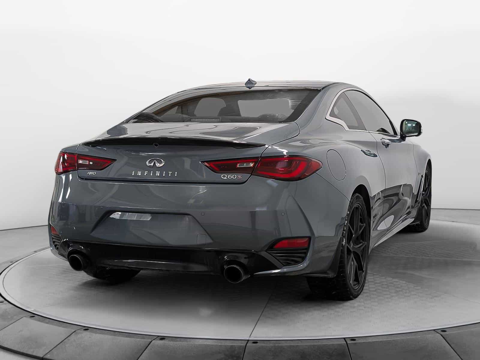 2022 Infiniti Q60 Red Sport - Image 5