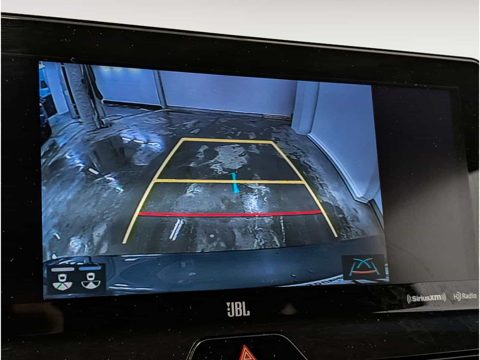 2021 Toyota Venza XLE - Image 13