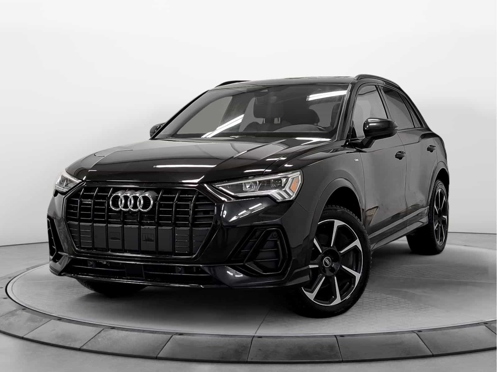 2023 Audi Q3 Technik 45 - Image 1