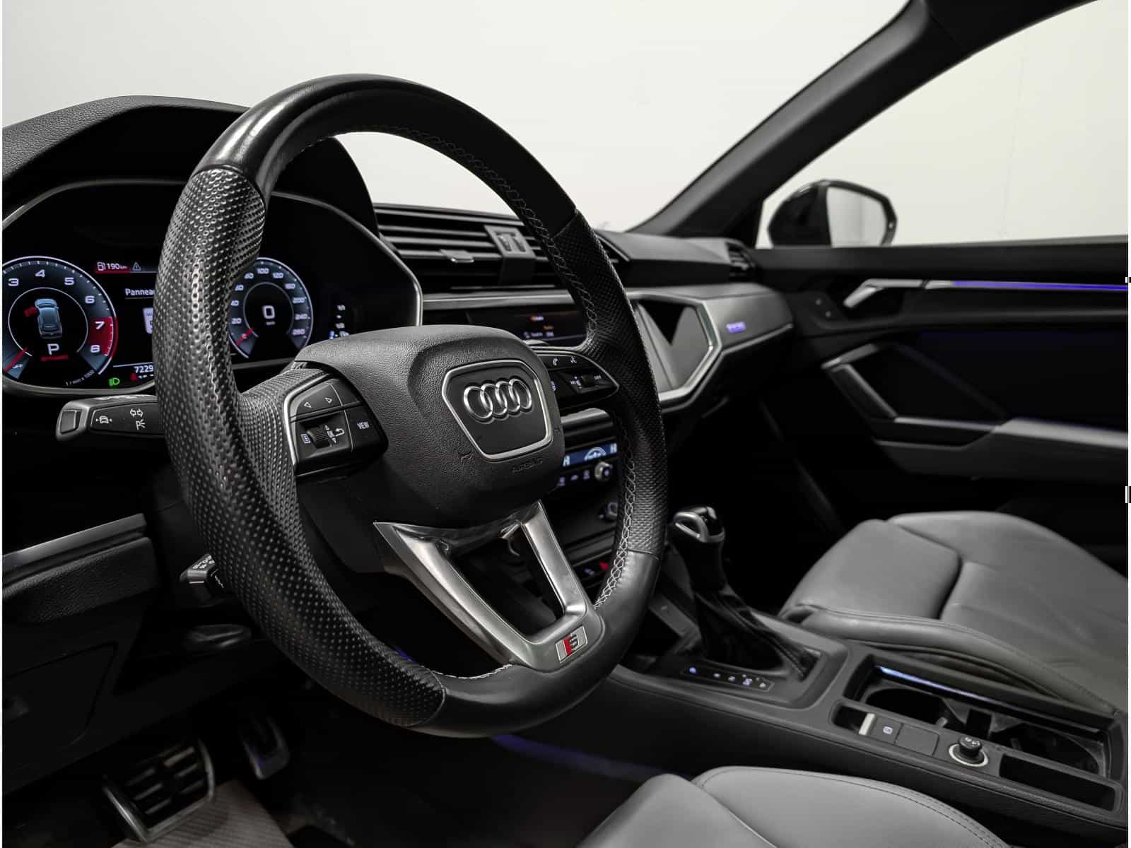 2023 Audi Q3 Technik 45 - Image 6