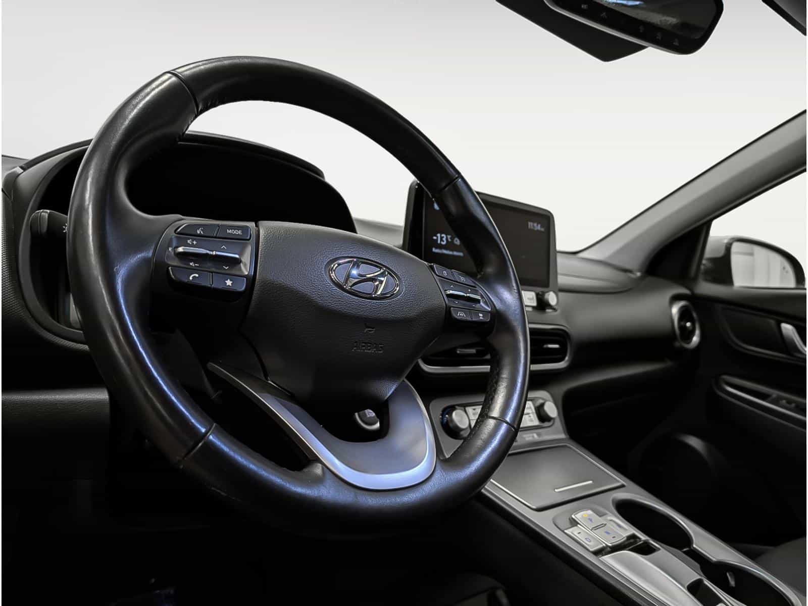 2022 Hyundai Kona EV Ultimate - Image 6