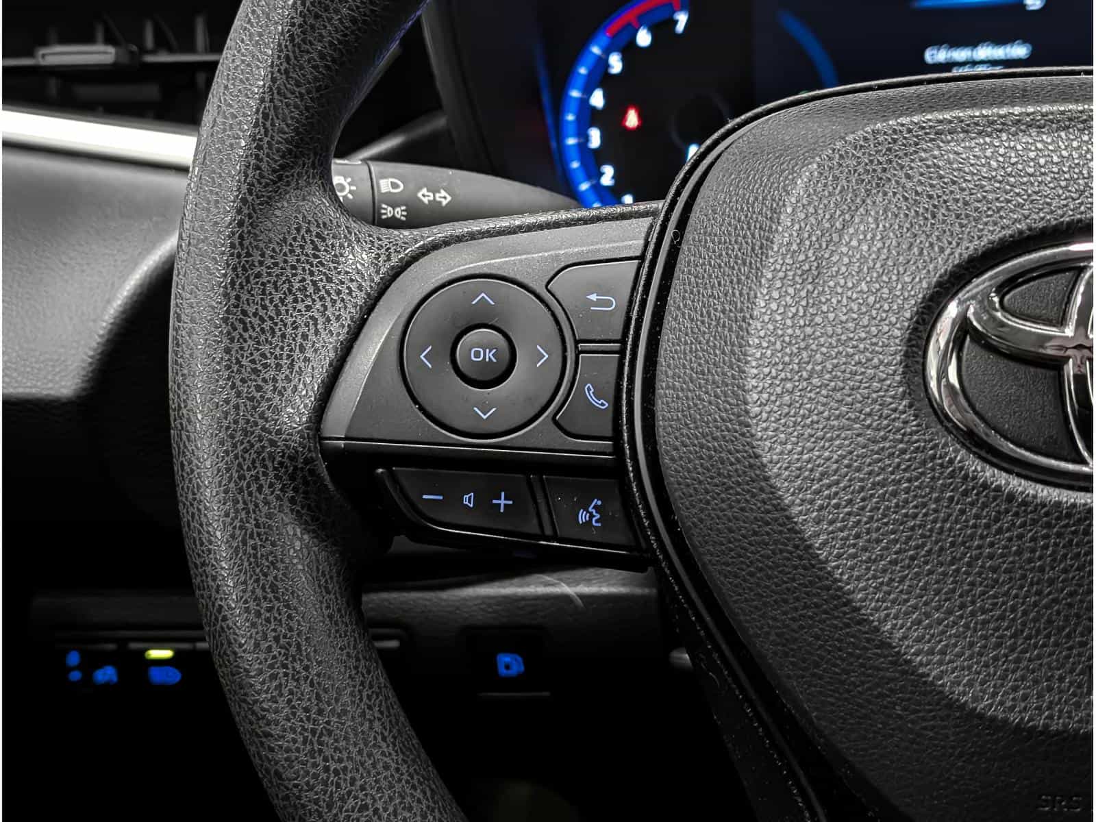 2022 Toyota Corolla Base Hybrid - Image 16