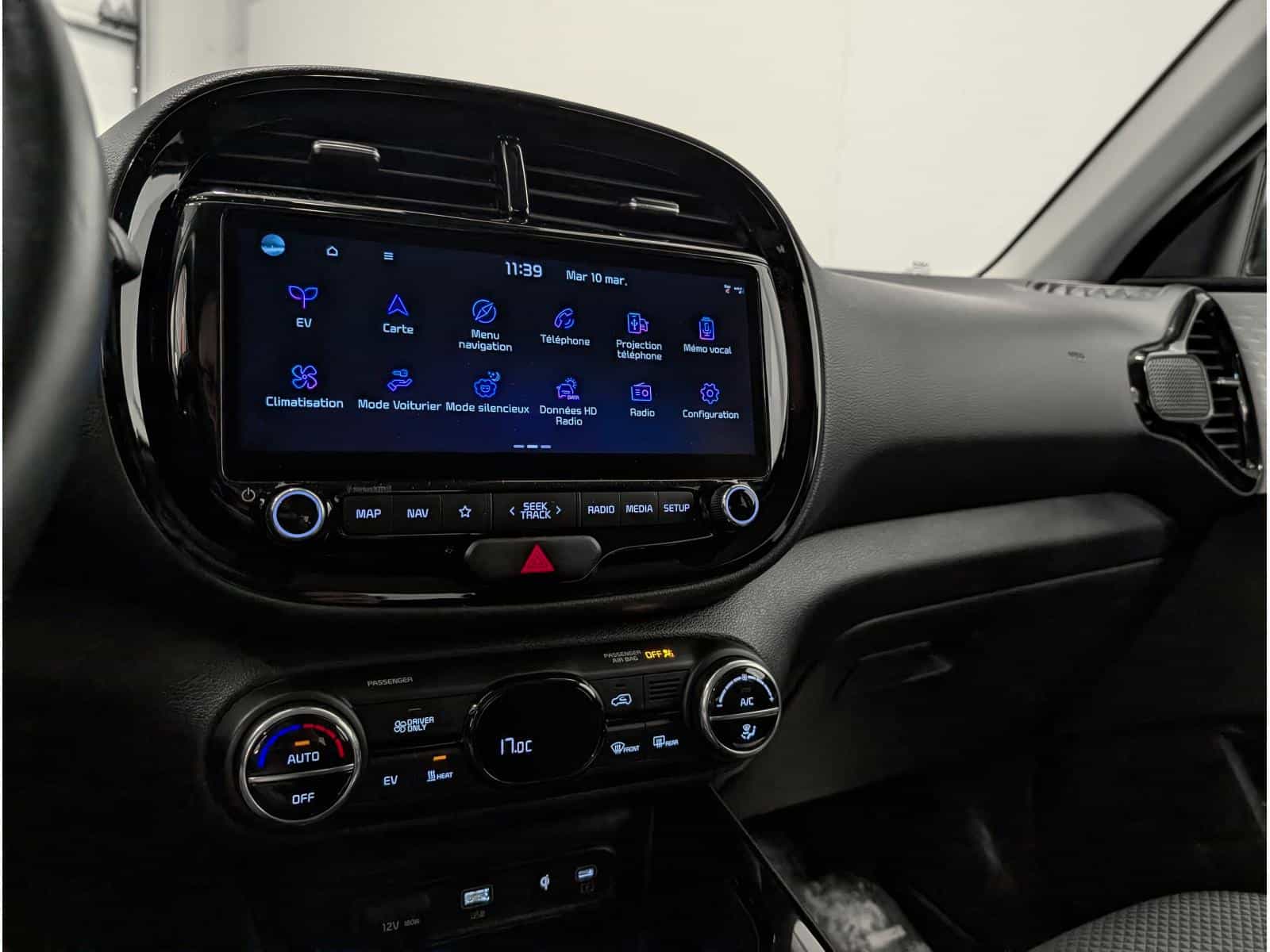 2023 Kia Soul EV Premium - Image 8