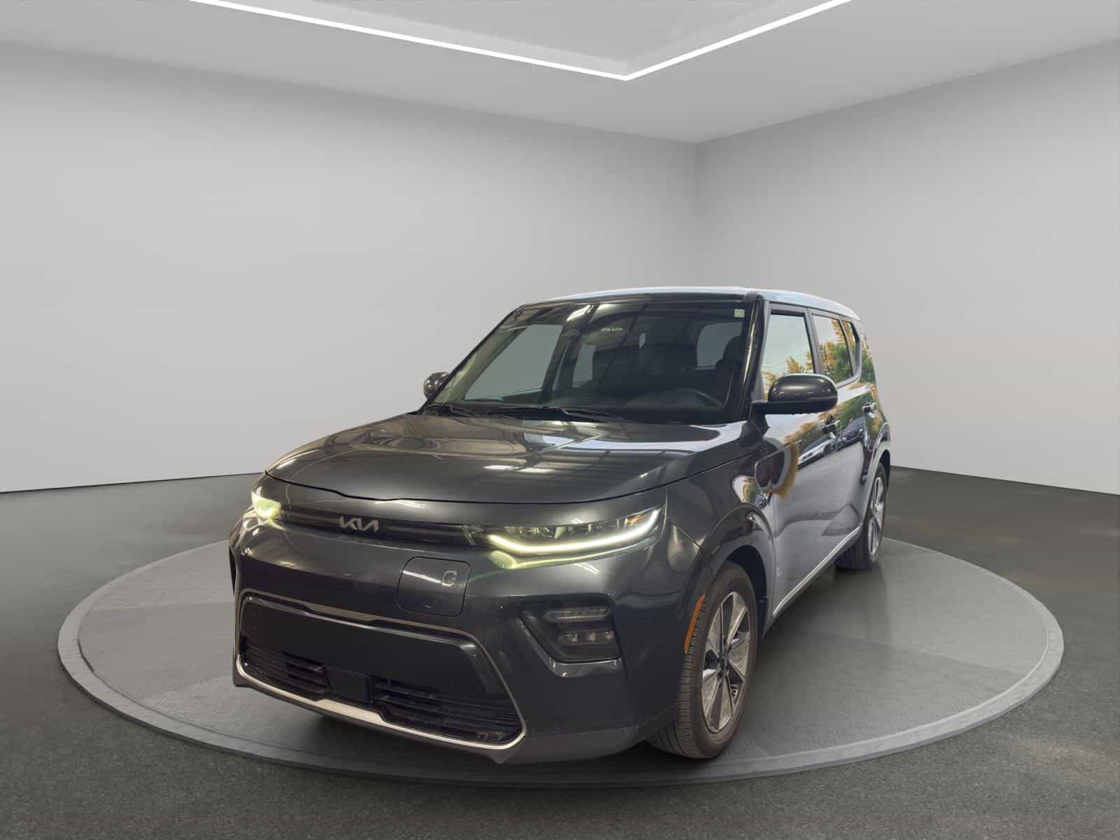 2023 Kia Soul EV Premium - Image 1