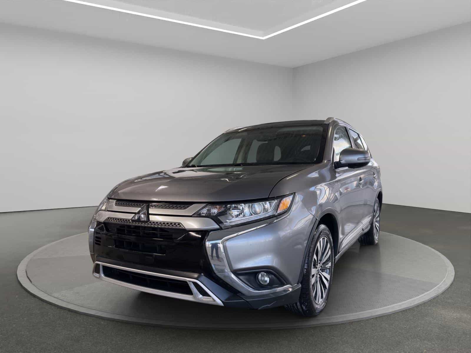 Image 1 Mitsubishi Outlander ES 2019