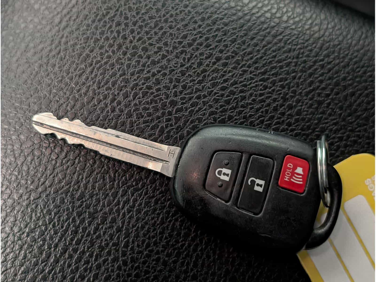 Image 18 Toyota Rav4 LE 2015