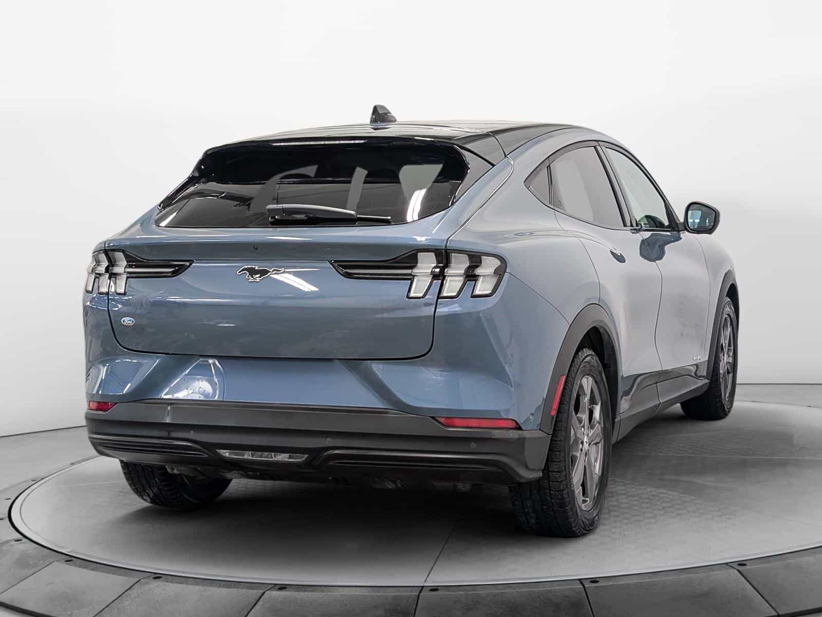 2023 Ford Mustang MACH-E Select - Image 5