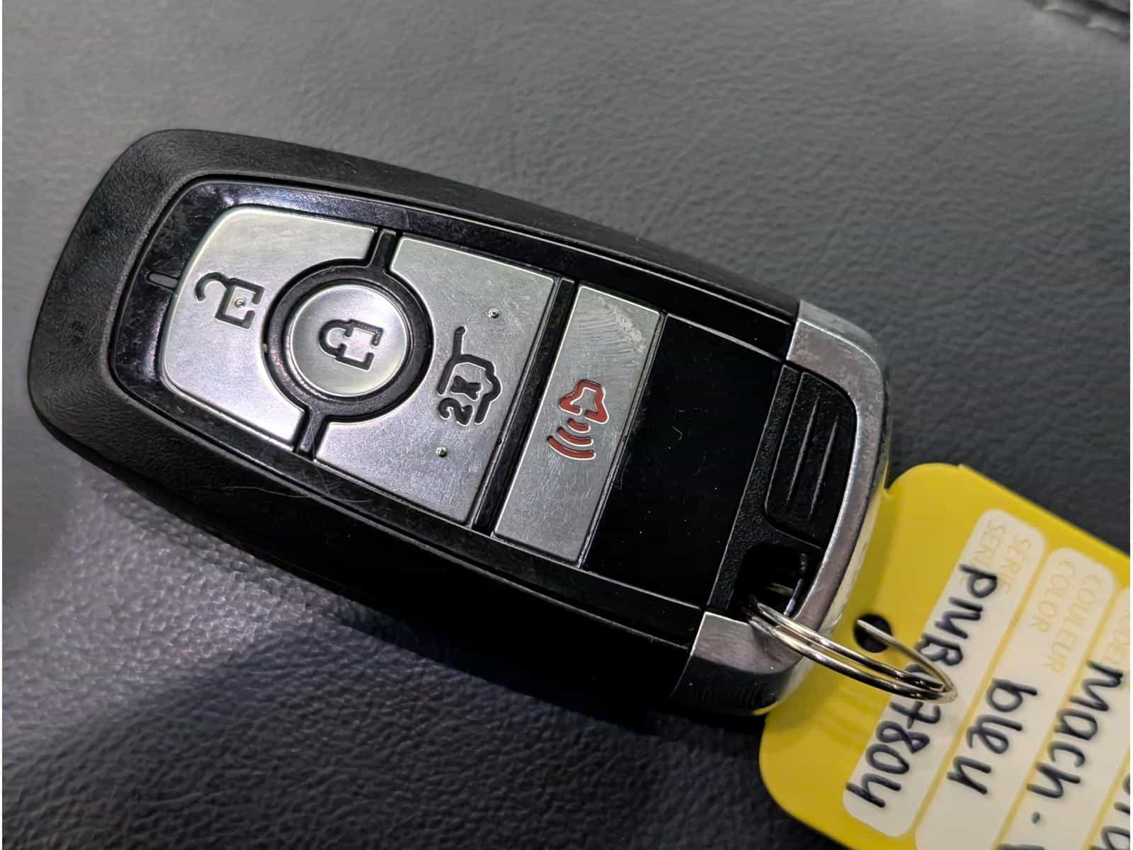 Image 17 Ford Mustang MACH-E Select 2023