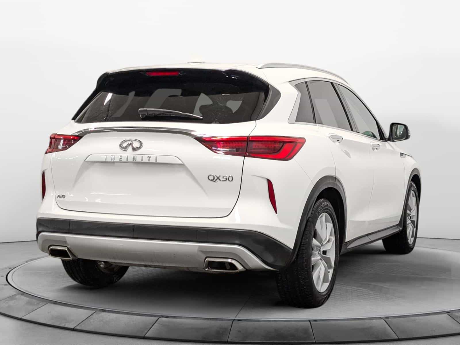 Image 4 Infiniti QX50 Essential 2019