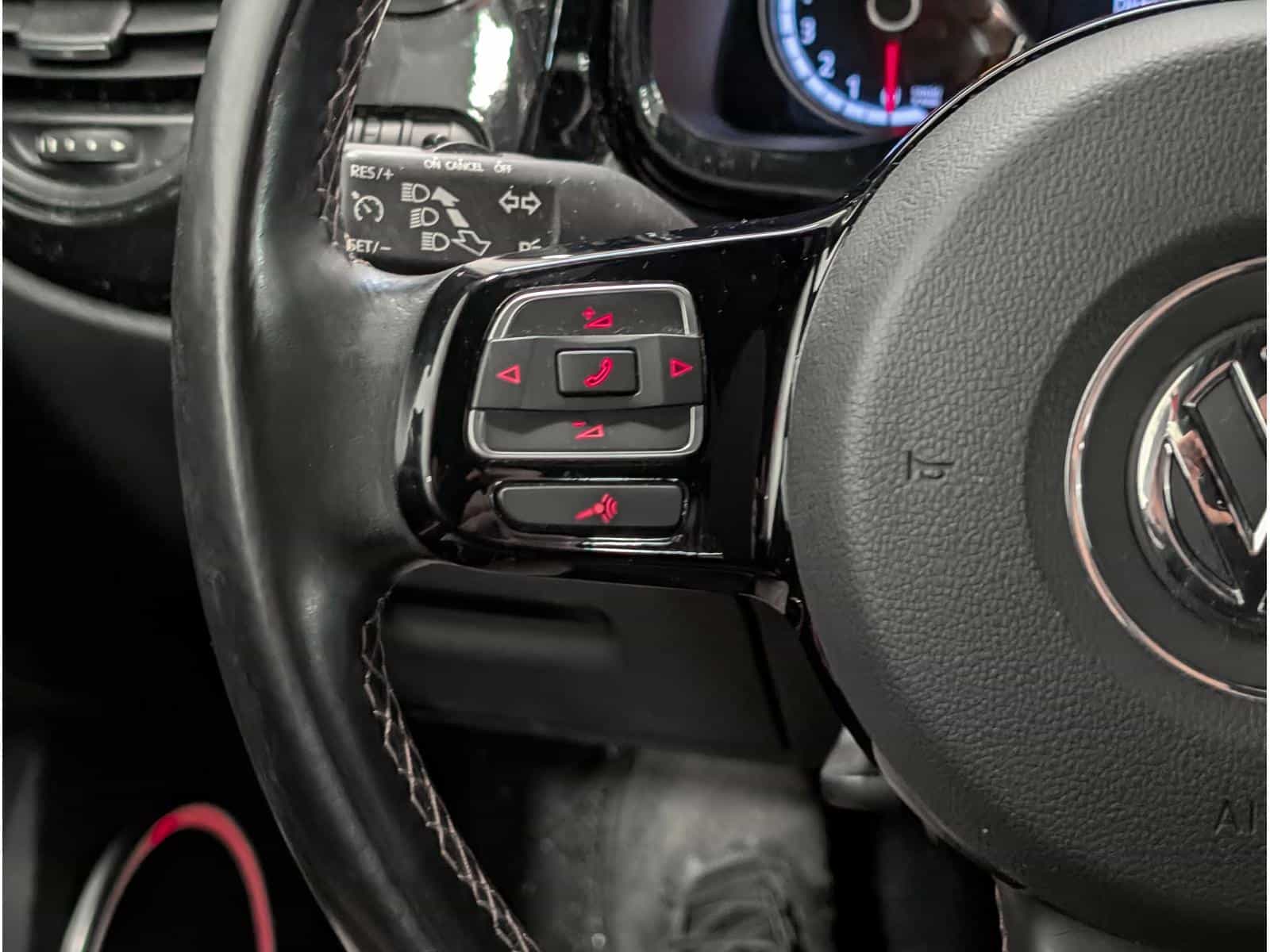 2016 Volkswagen Beetle 1.8 TSI - Image 13