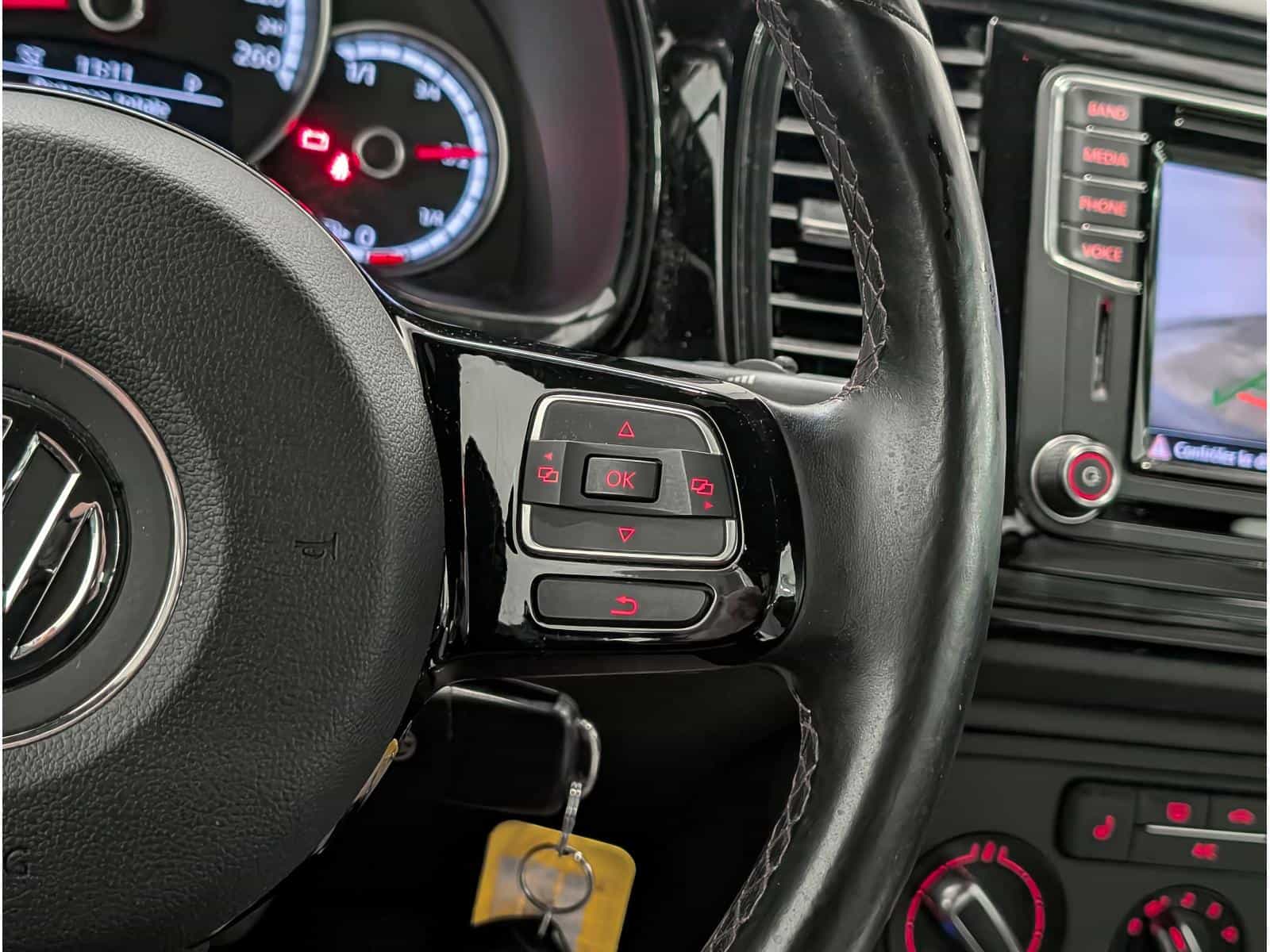 2016 Volkswagen Beetle 1.8 TSI - Image 12