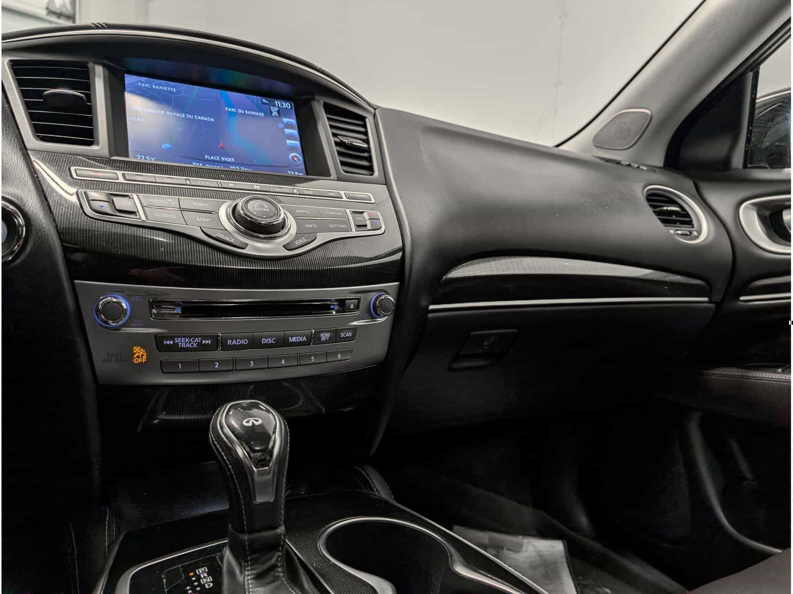 2018 Infiniti QX60 Base - Image 8