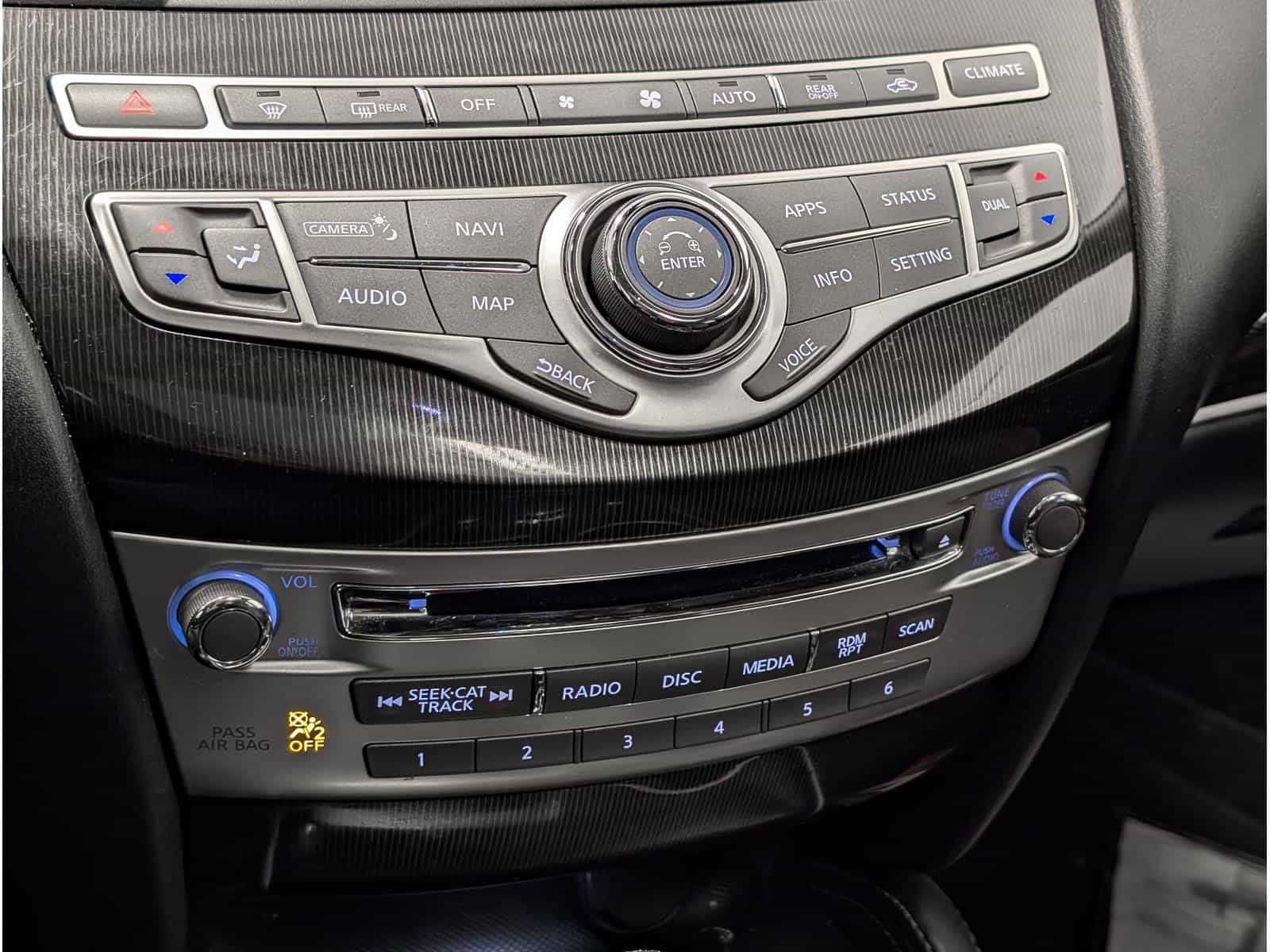 2018 Infiniti QX60 Base - Image 11