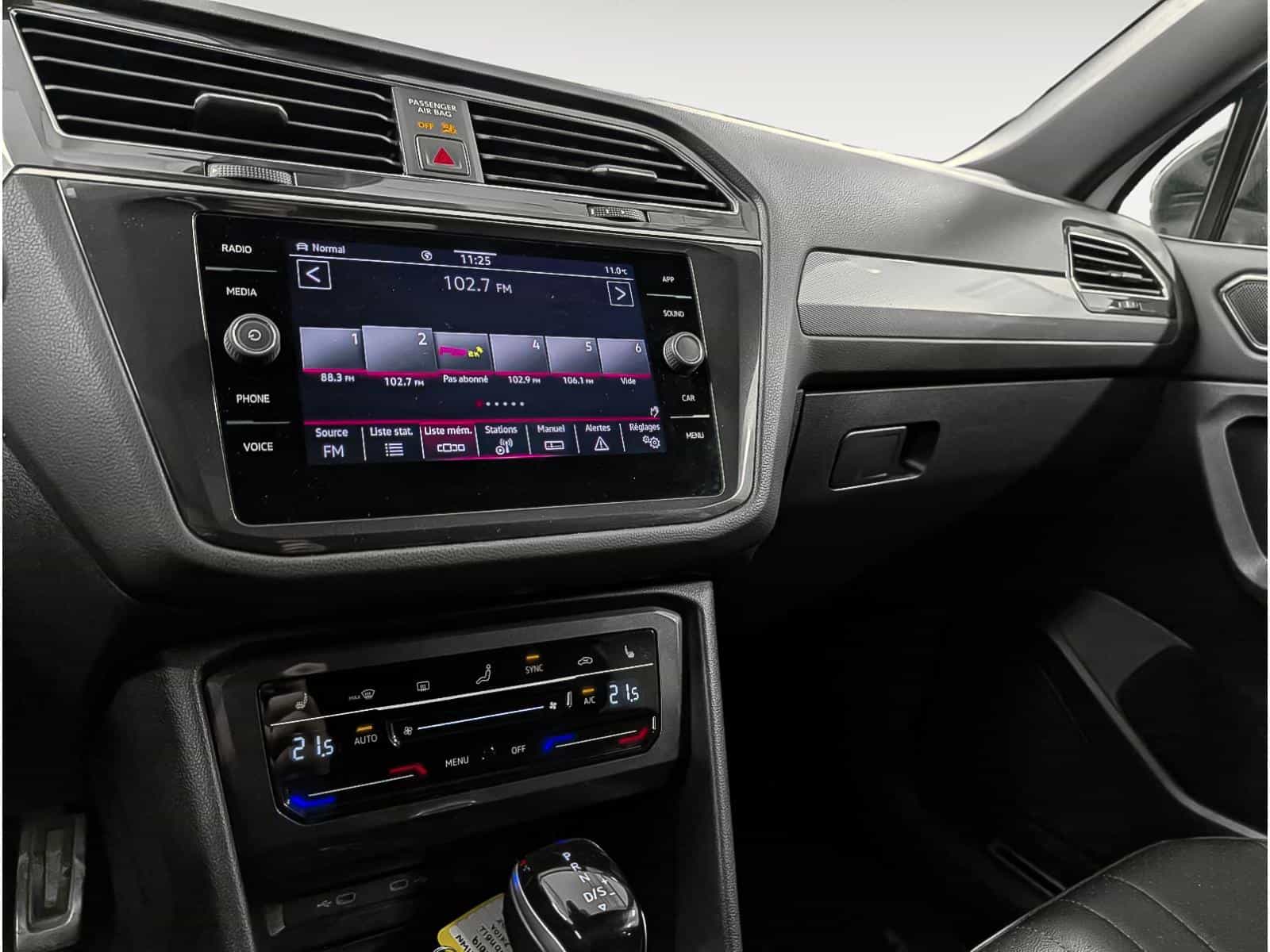 2022 Volkswagen Tiguan Comfortline R-L Blk - Image 11