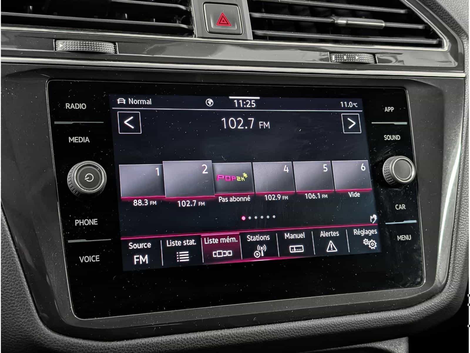 2022 Volkswagen Tiguan Comfortline R-L Blk - Image 12