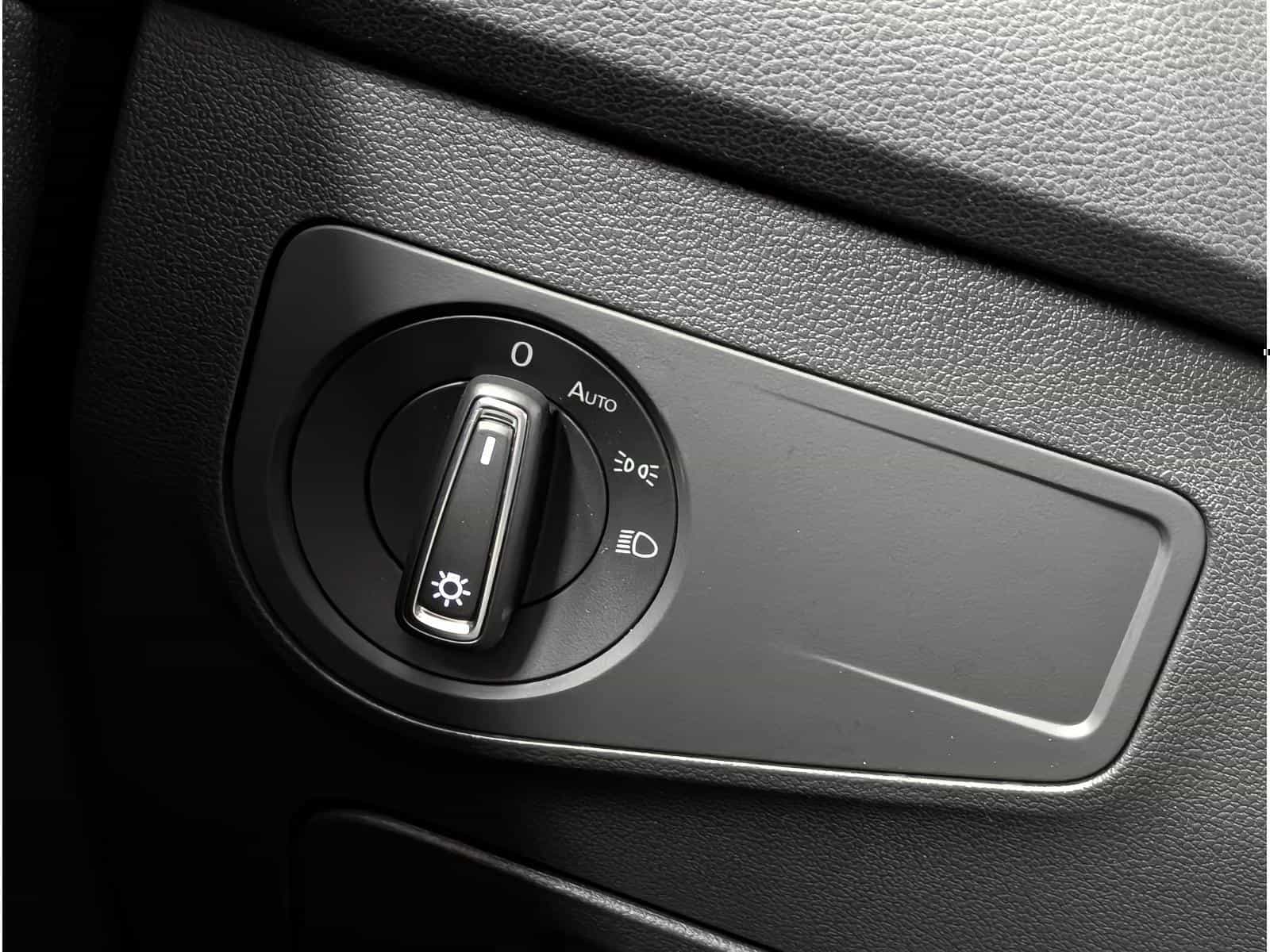 2022 Volkswagen Tiguan Comfortline R-L Blk - Image 17