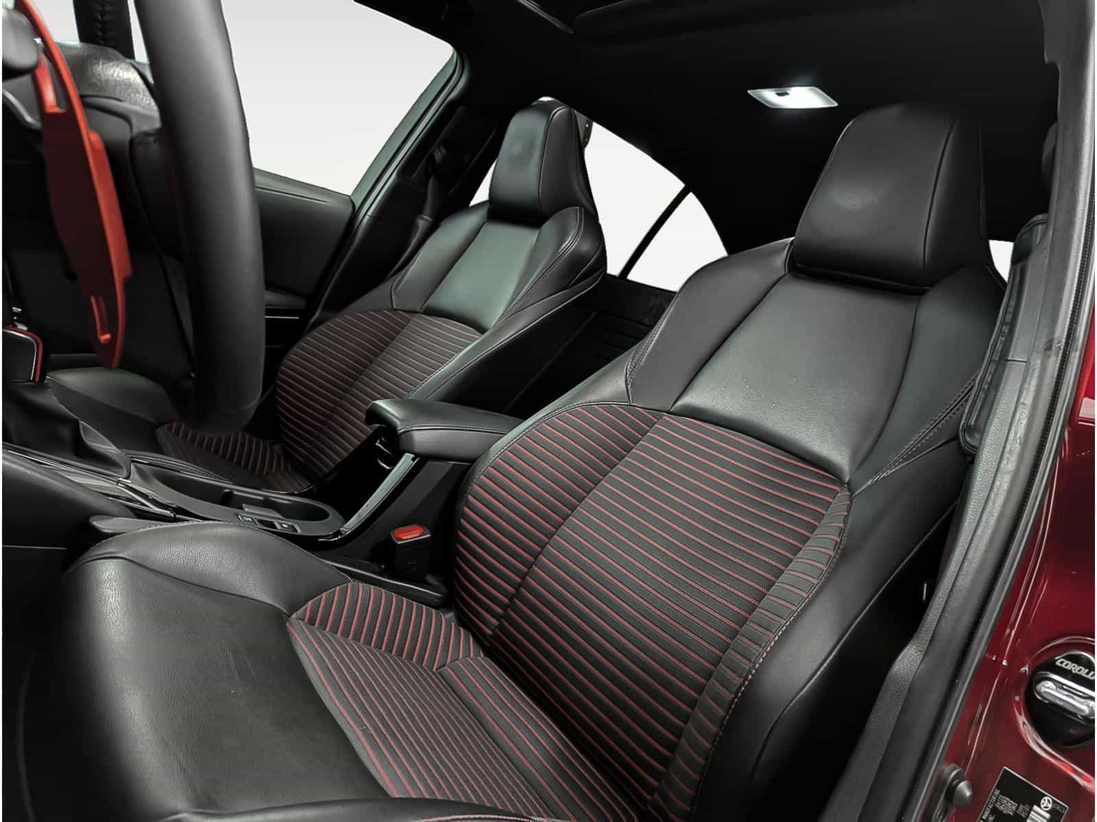 2023 Toyota Corolla XSE - Image 7