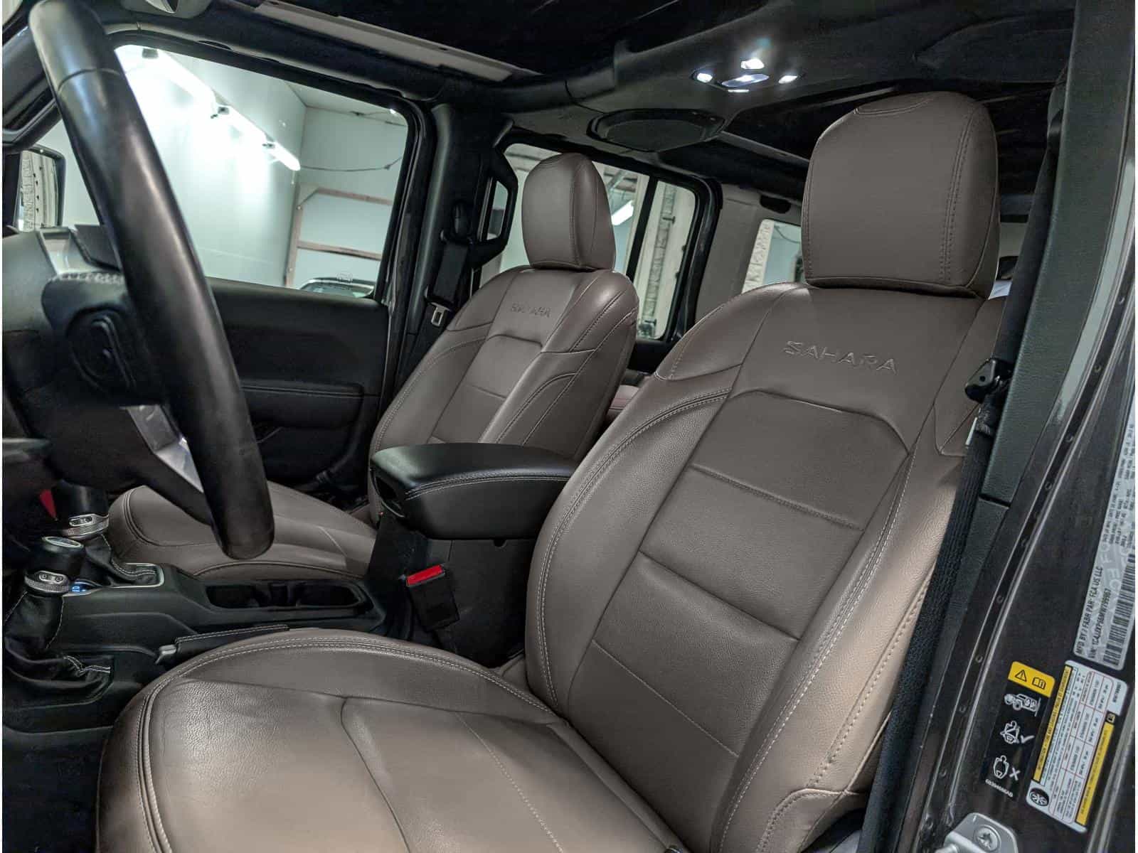 2021 Jeep Wrangler Unlimited Sahara - Image 7