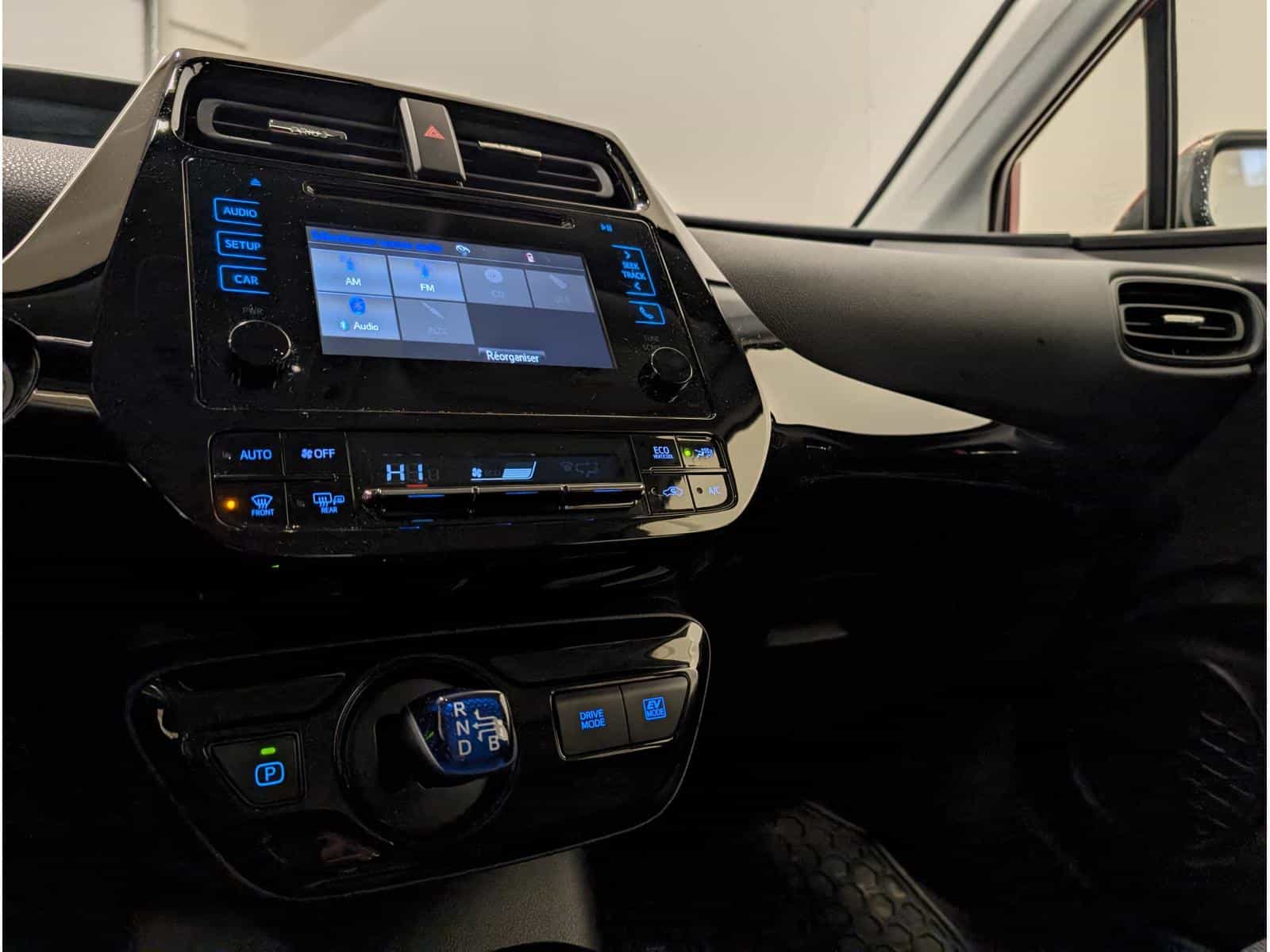 2019 Toyota Prius Base - Image 8