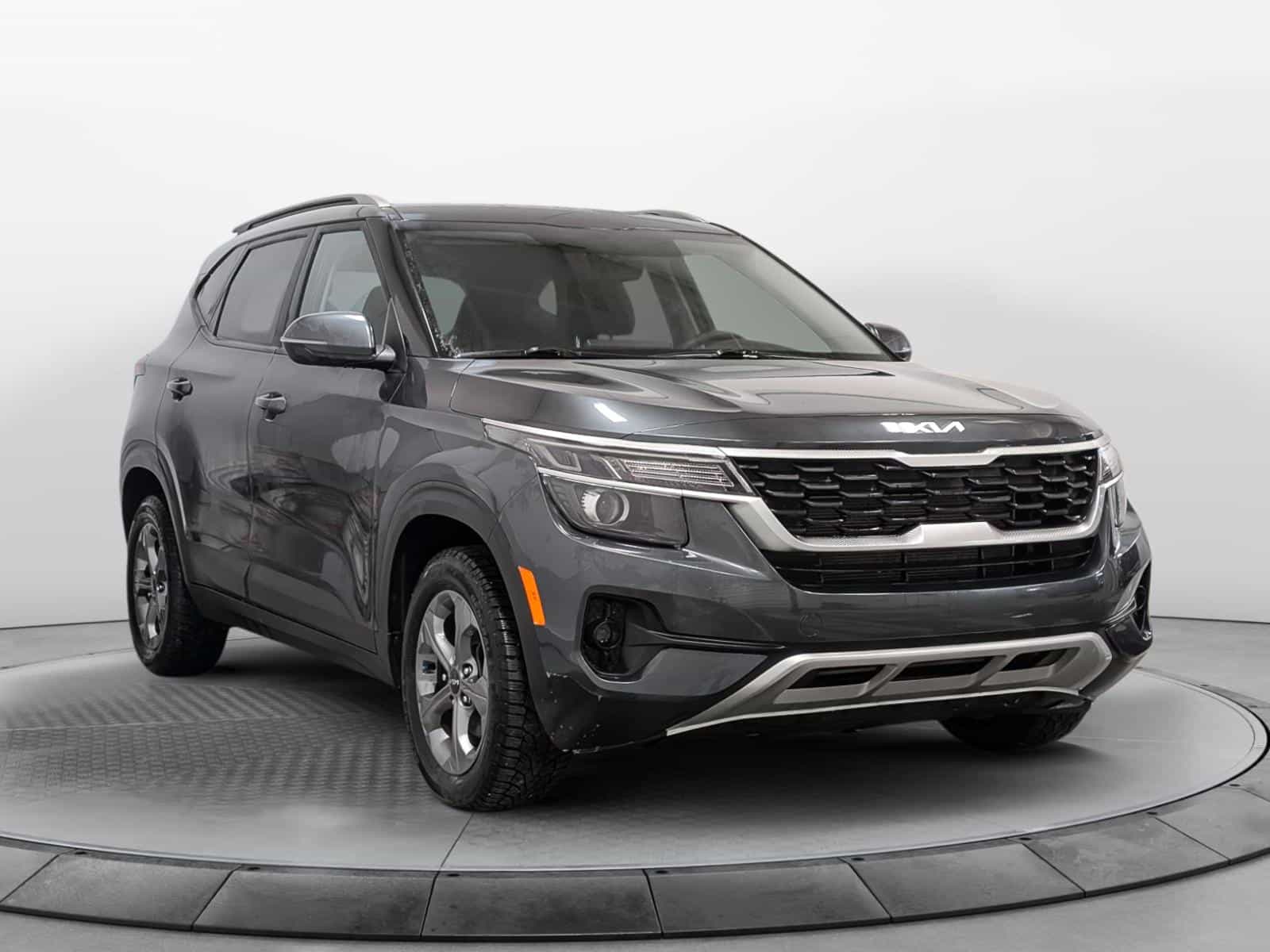 2022 Kia Seltos LX - Image 2