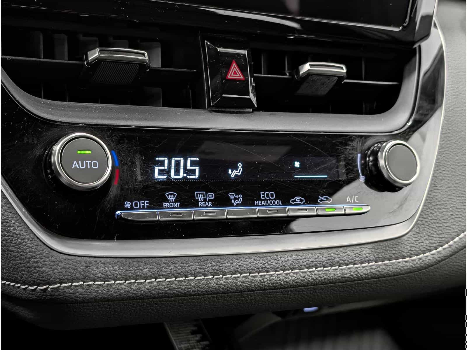 Image 12 Toyota Corolla SE 2024