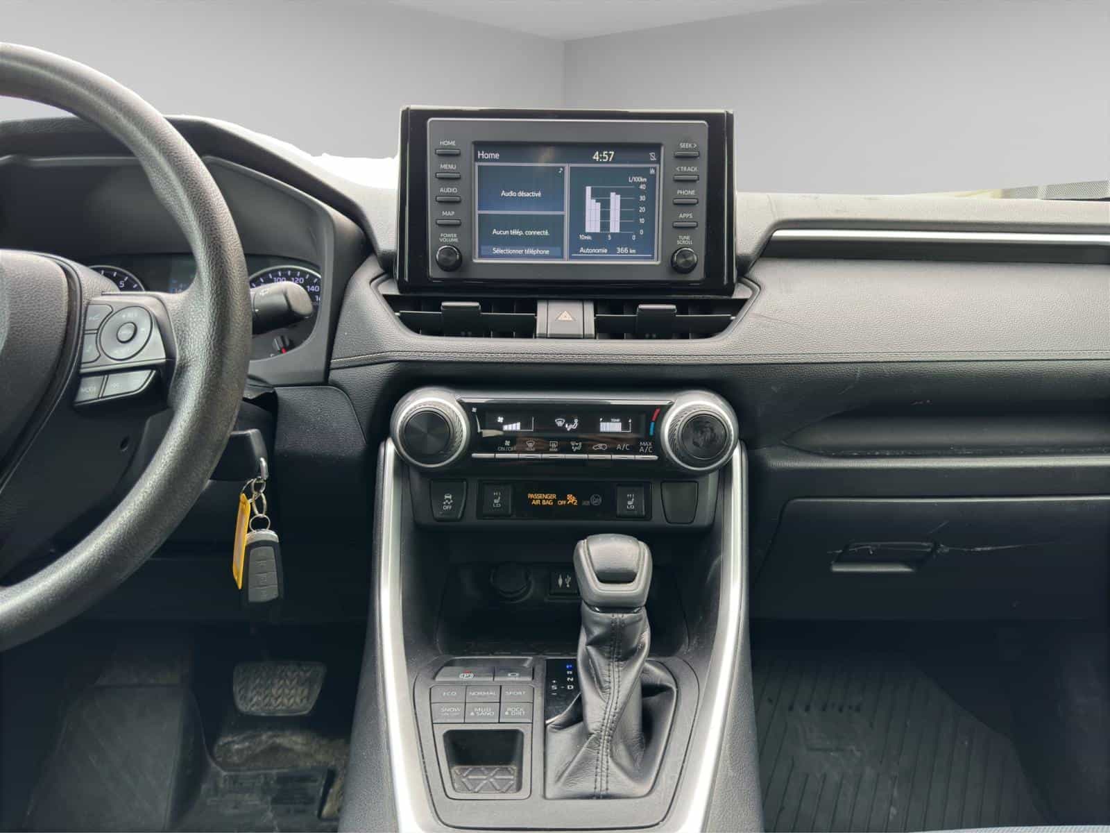 Image 12 Toyota Rav4 LE 2019
