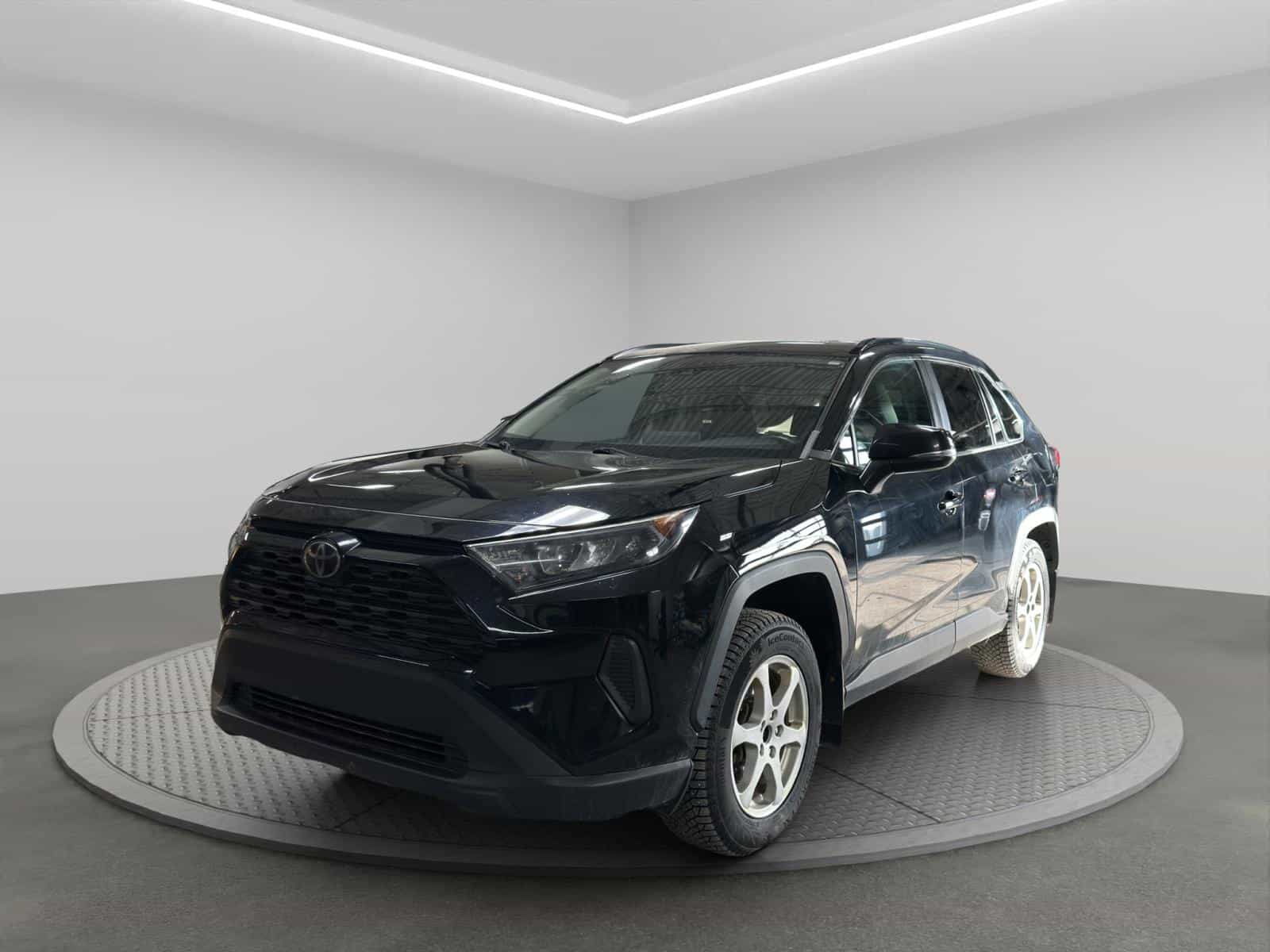 Image 1 Toyota Rav4 LE 2019